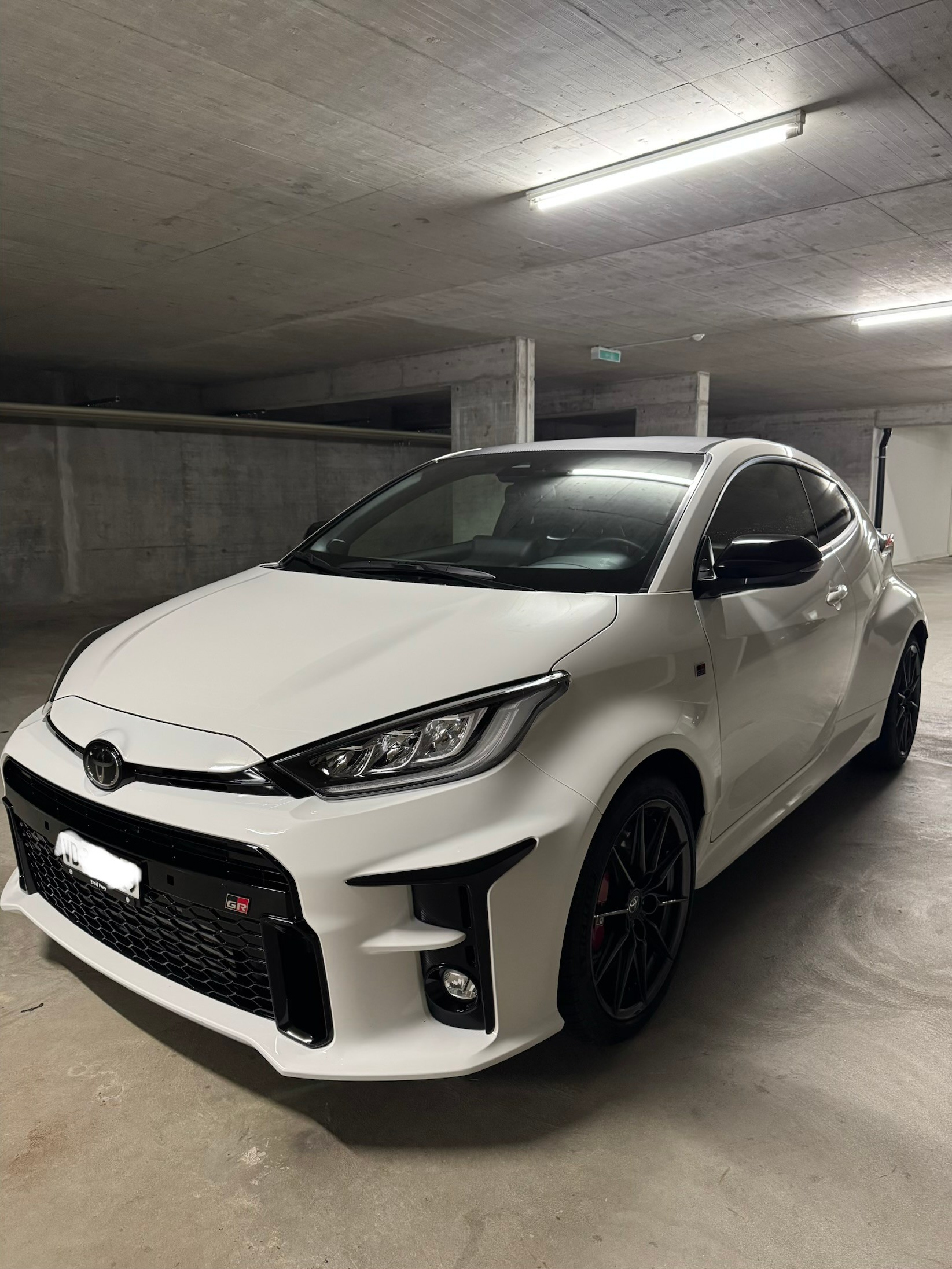 TOYOTA 1.6 Turbo Sport 4x4-image-1