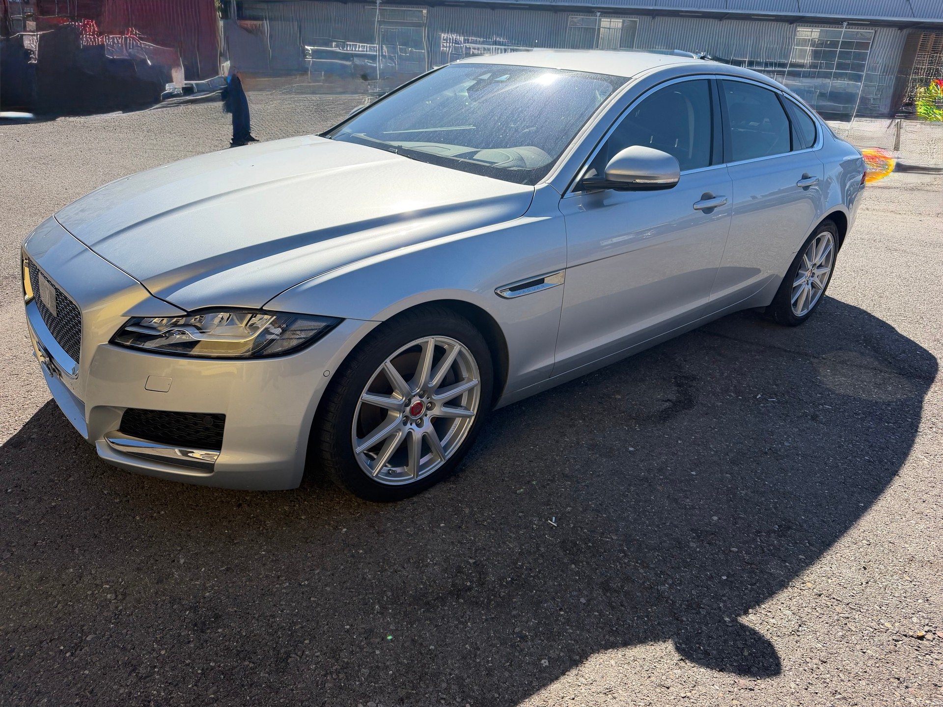 JAGUAR XF 35t Prestige AWD-image-1