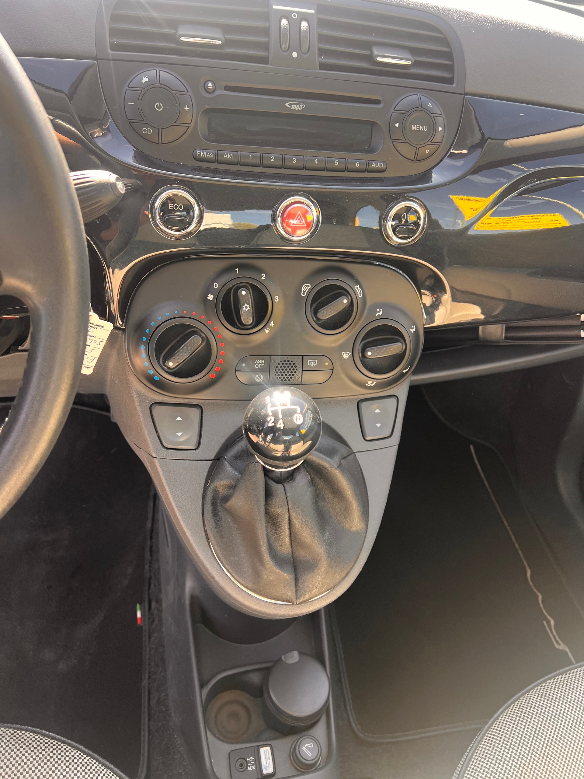 FIAT 500 0.9 Twinair Turbo Lounge-image-13