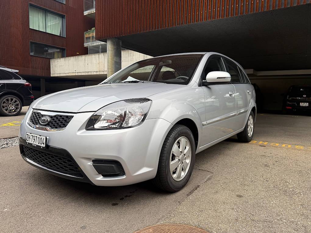 KIA Rio 1.4 16V _seven-image-0