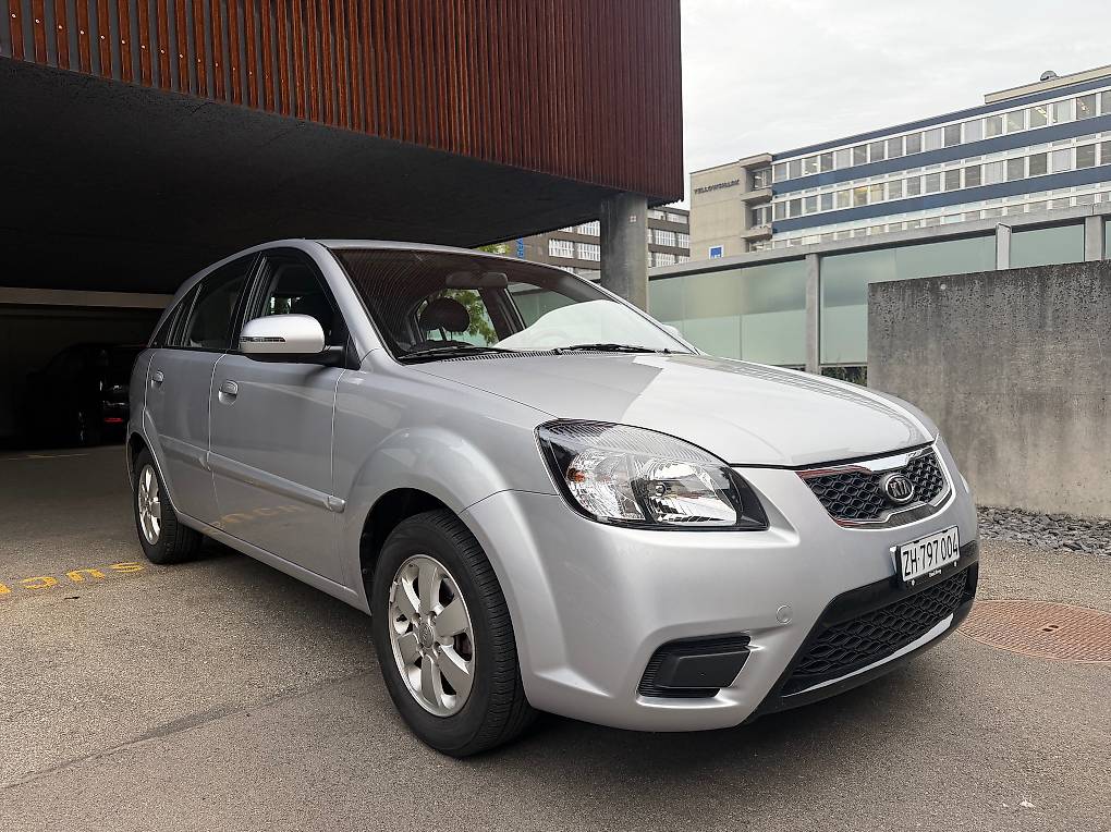 KIA Rio 1.4 16V _seven-image-2