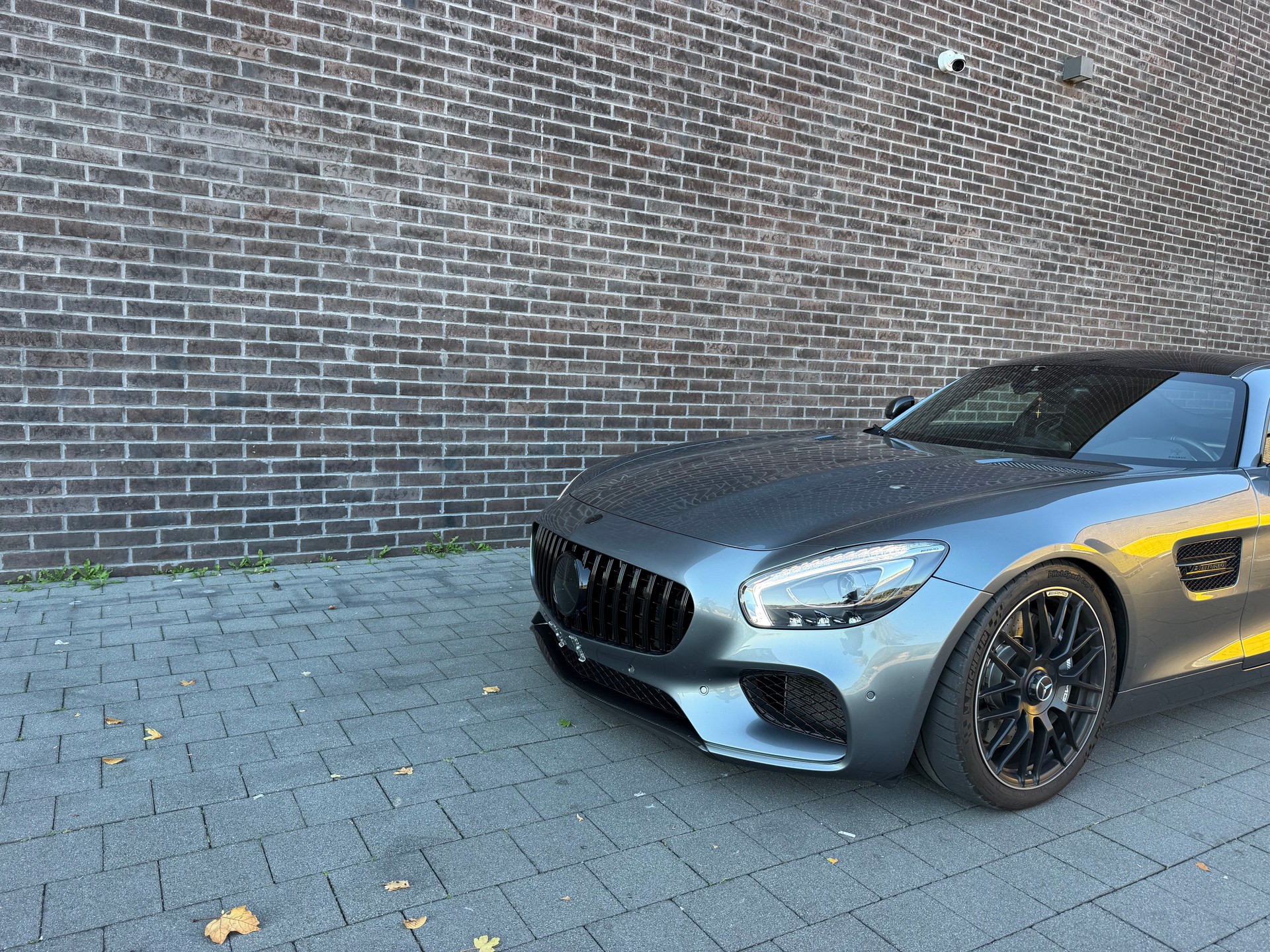 MERCEDES-BENZ AMG GT-image-3