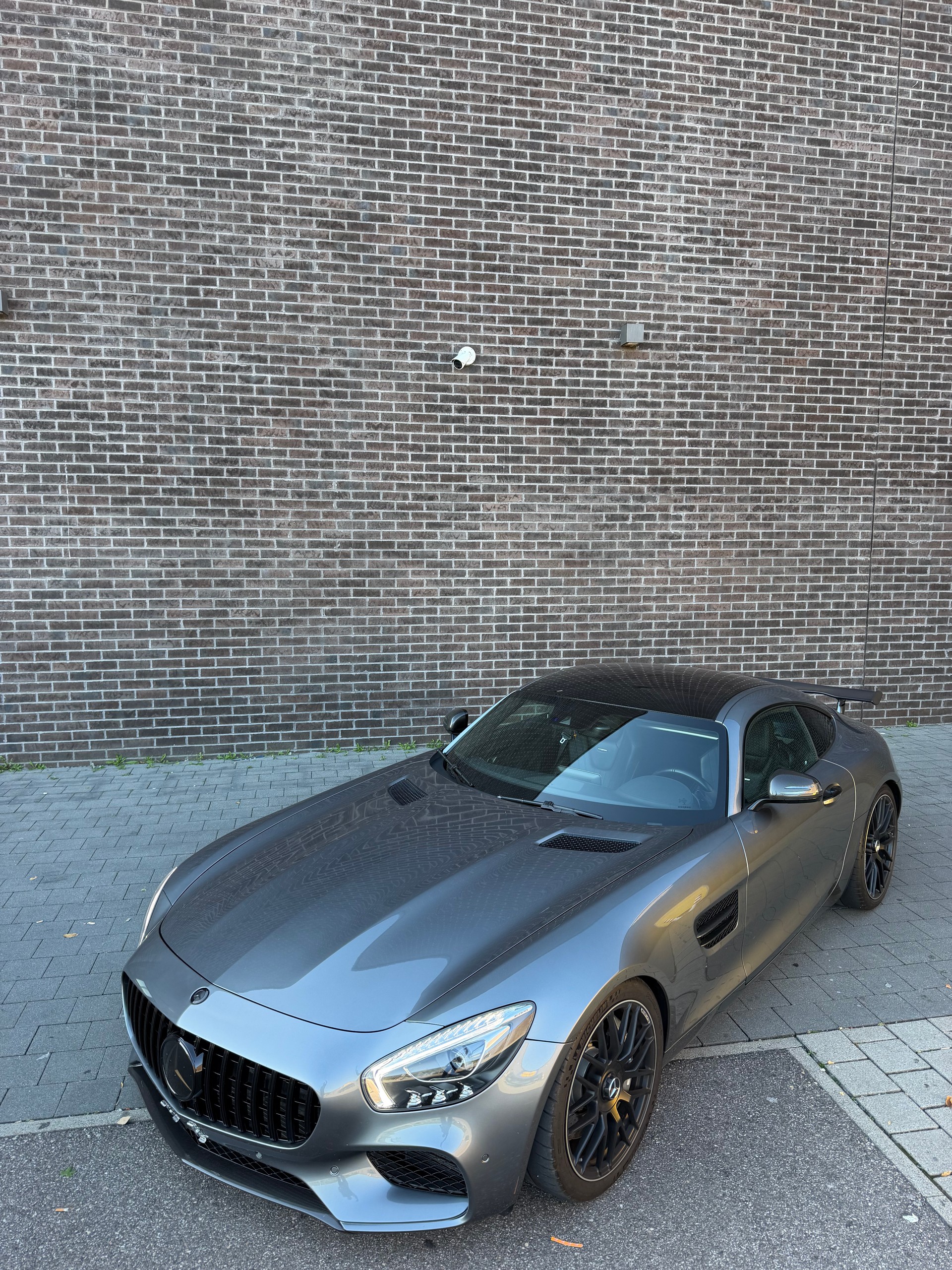 MERCEDES-BENZ AMG GT-image-1