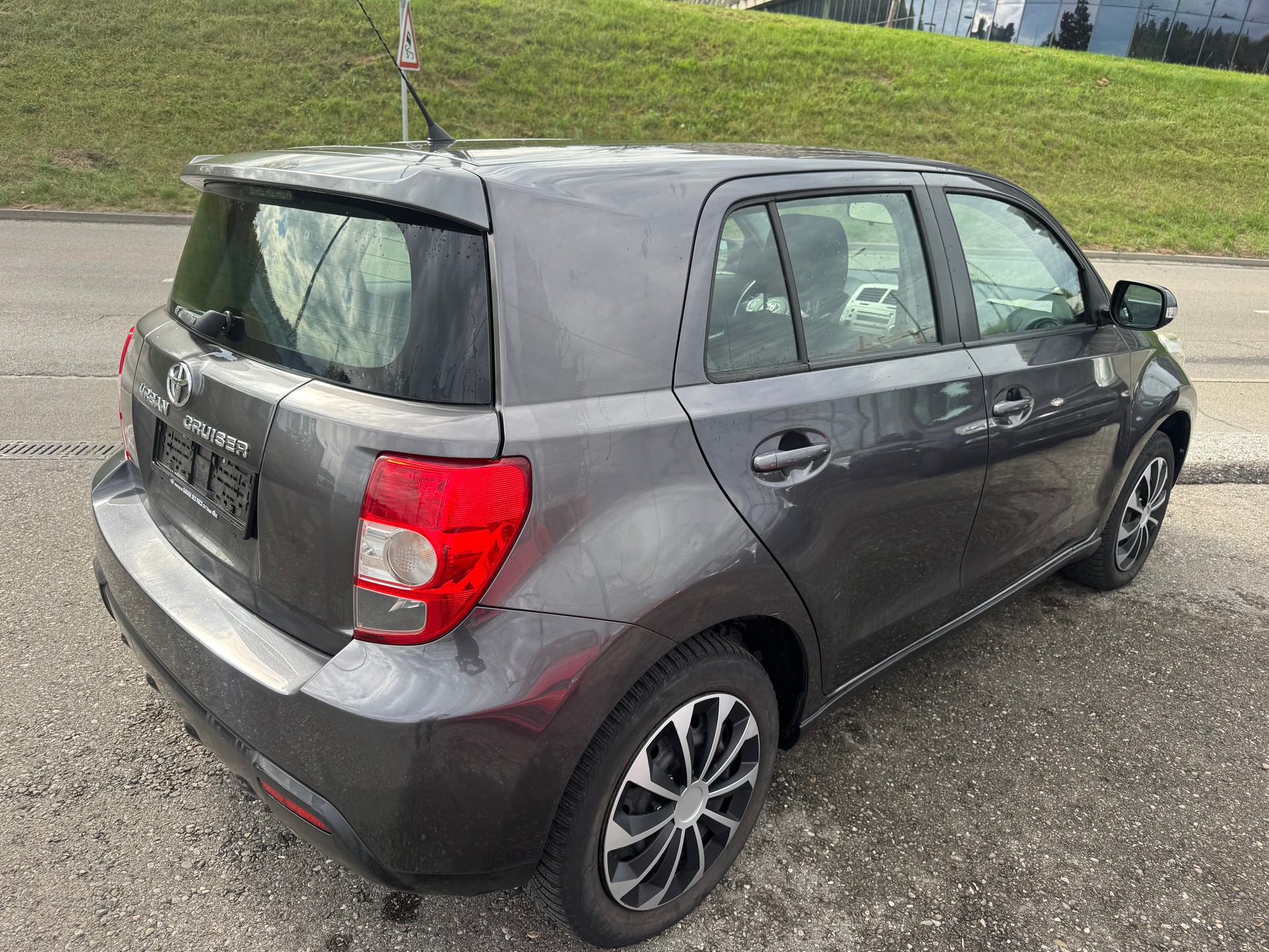 TOYOTA UrbanCruiser 1.4 D-4D Linea Terra 4WD-image-3