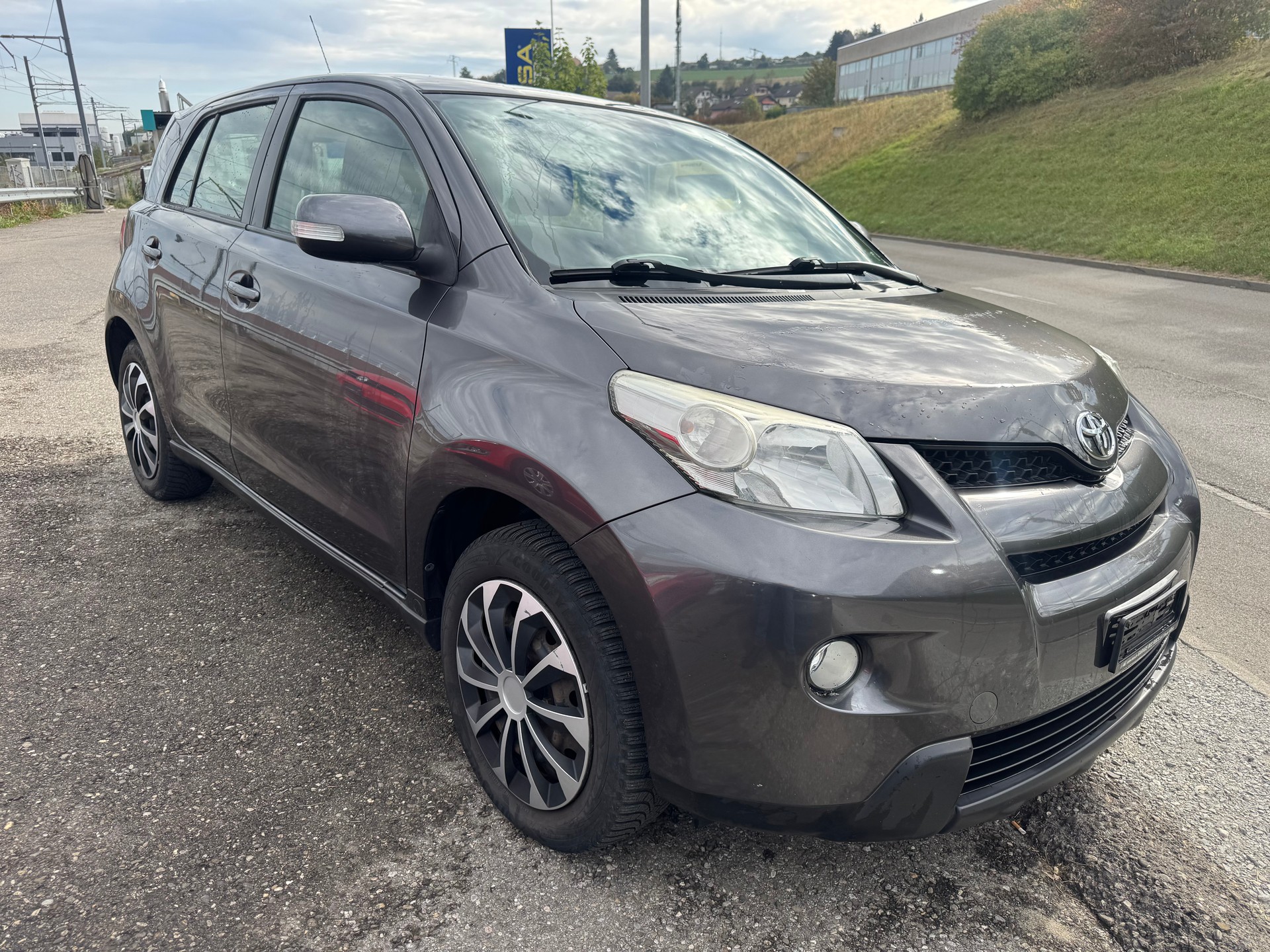 TOYOTA UrbanCruiser 1.4 D-4D Linea Terra 4WD-image-2