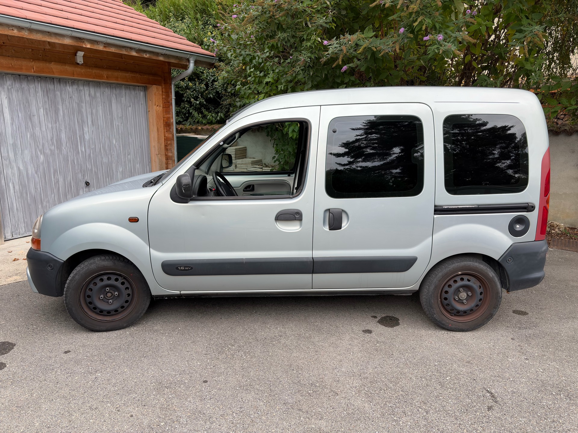 RENAULT 1.6 16V Privilège-image-0