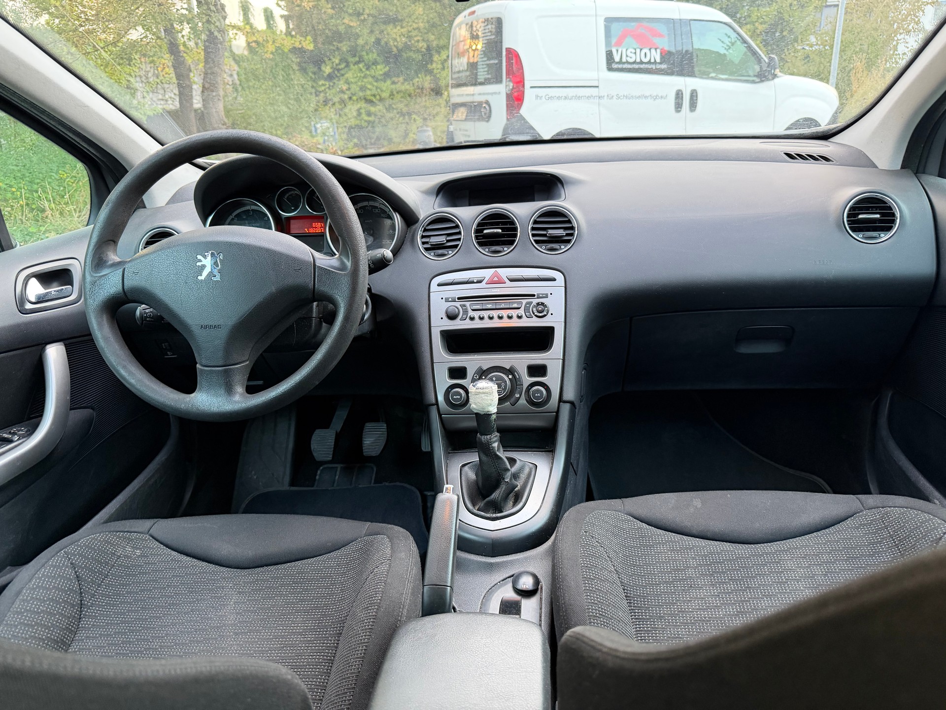 PEUGEOT 308 SW 1.6 HDI Trendy-image-11