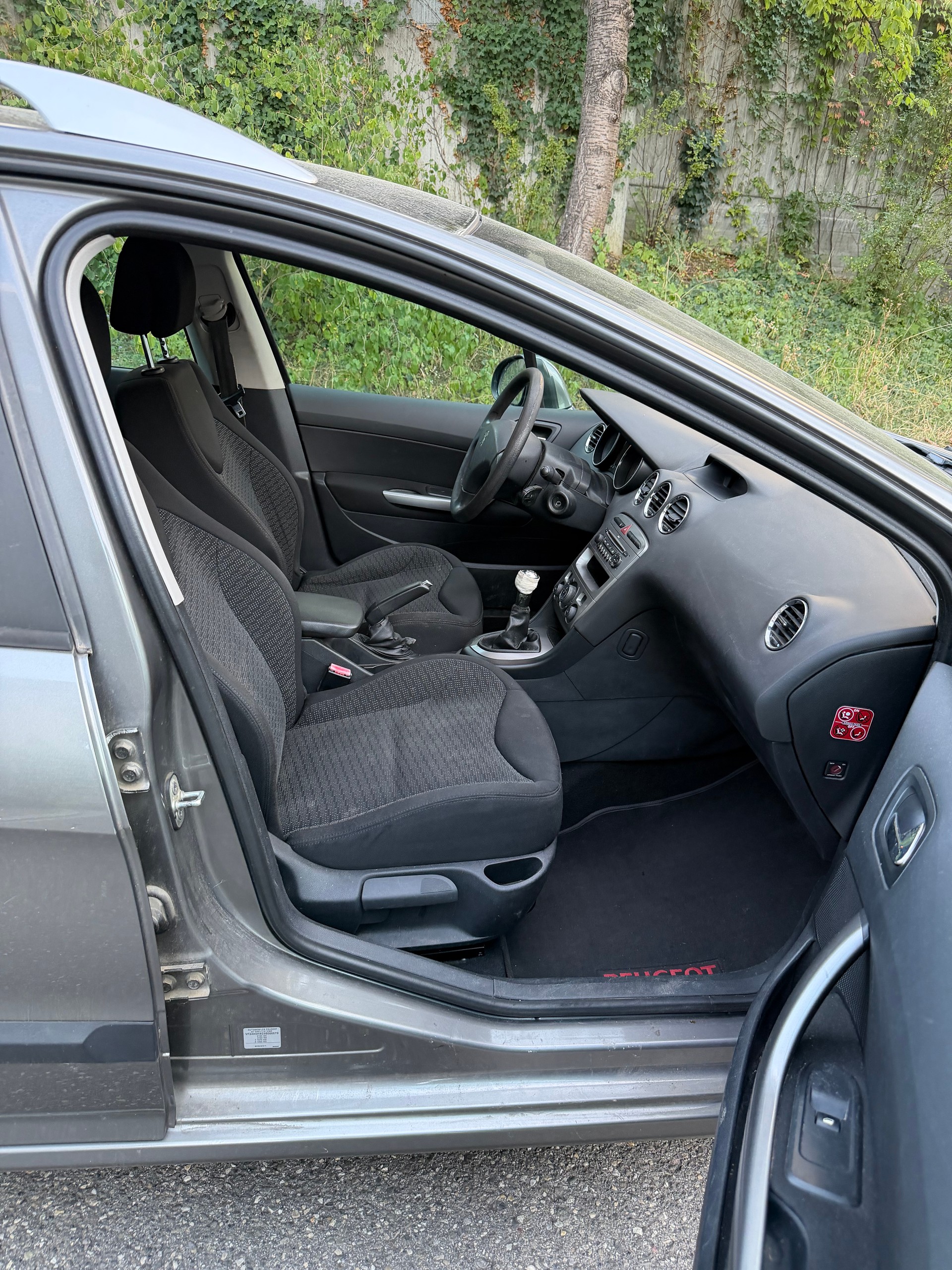 PEUGEOT 308 SW 1.6 HDI Trendy-image-7