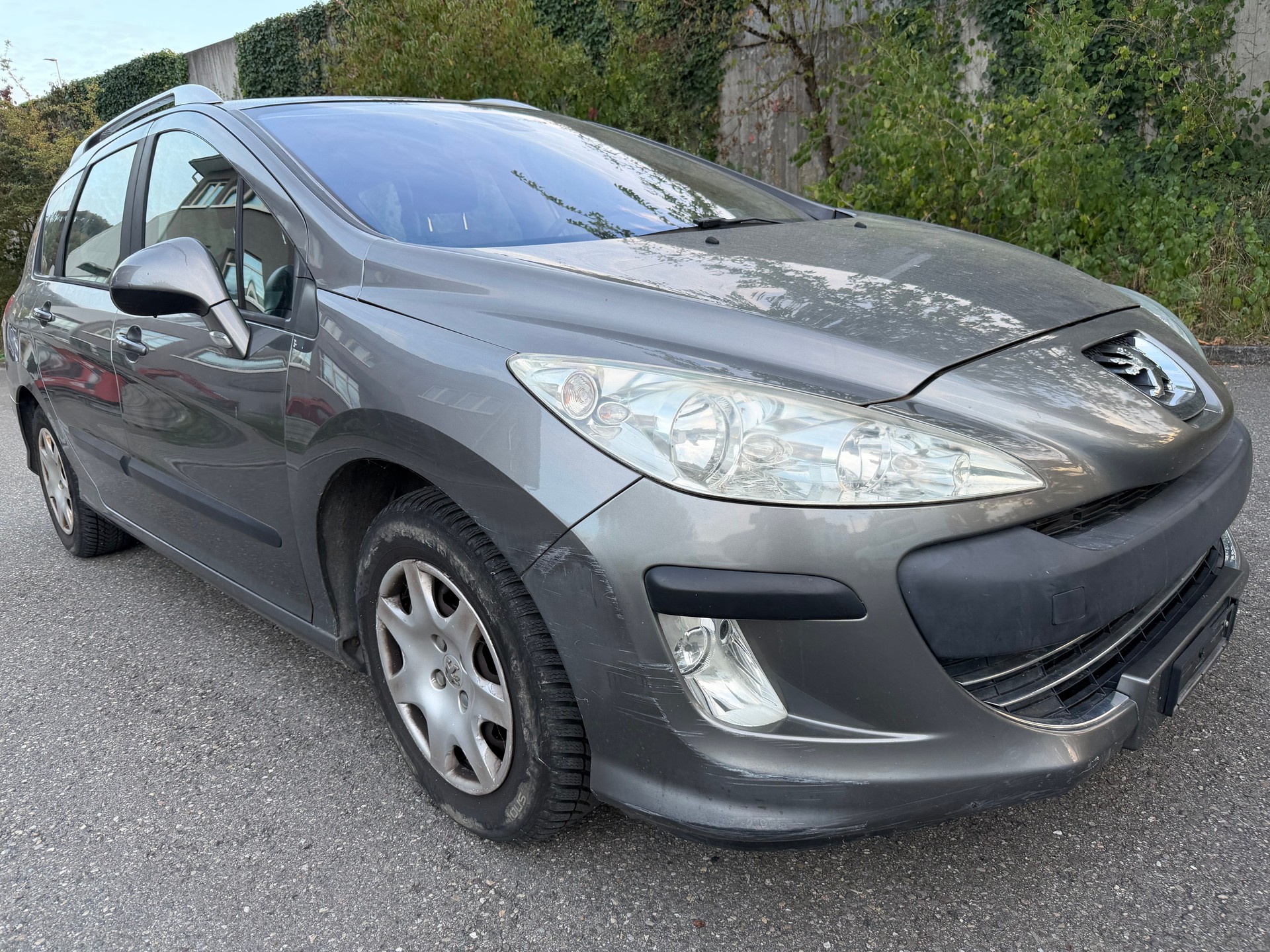 PEUGEOT 308 SW 1.6 HDI Trendy-image-2