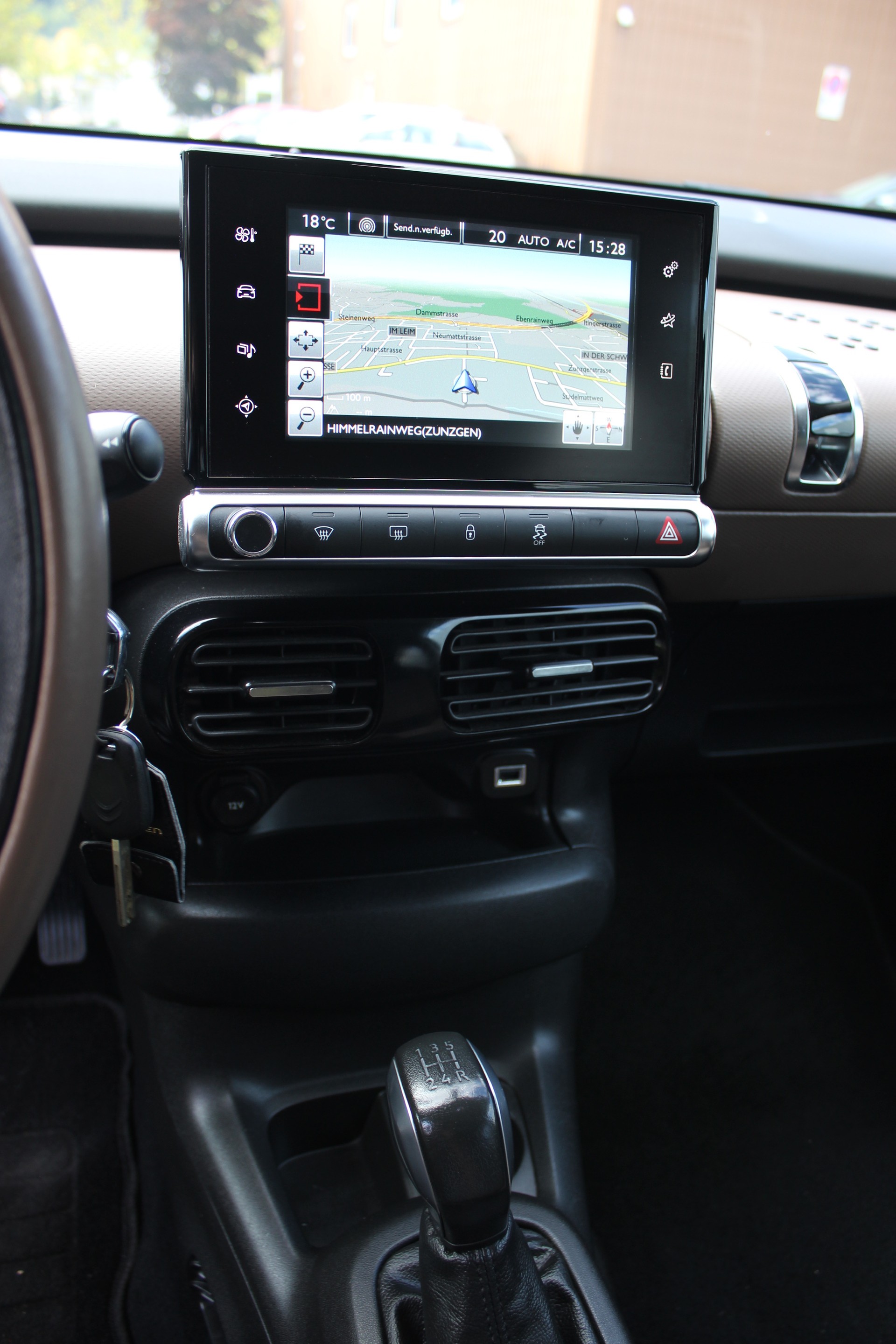 CITROEN C4 Cactus 1.6 BlueHDi Shine-image-7
