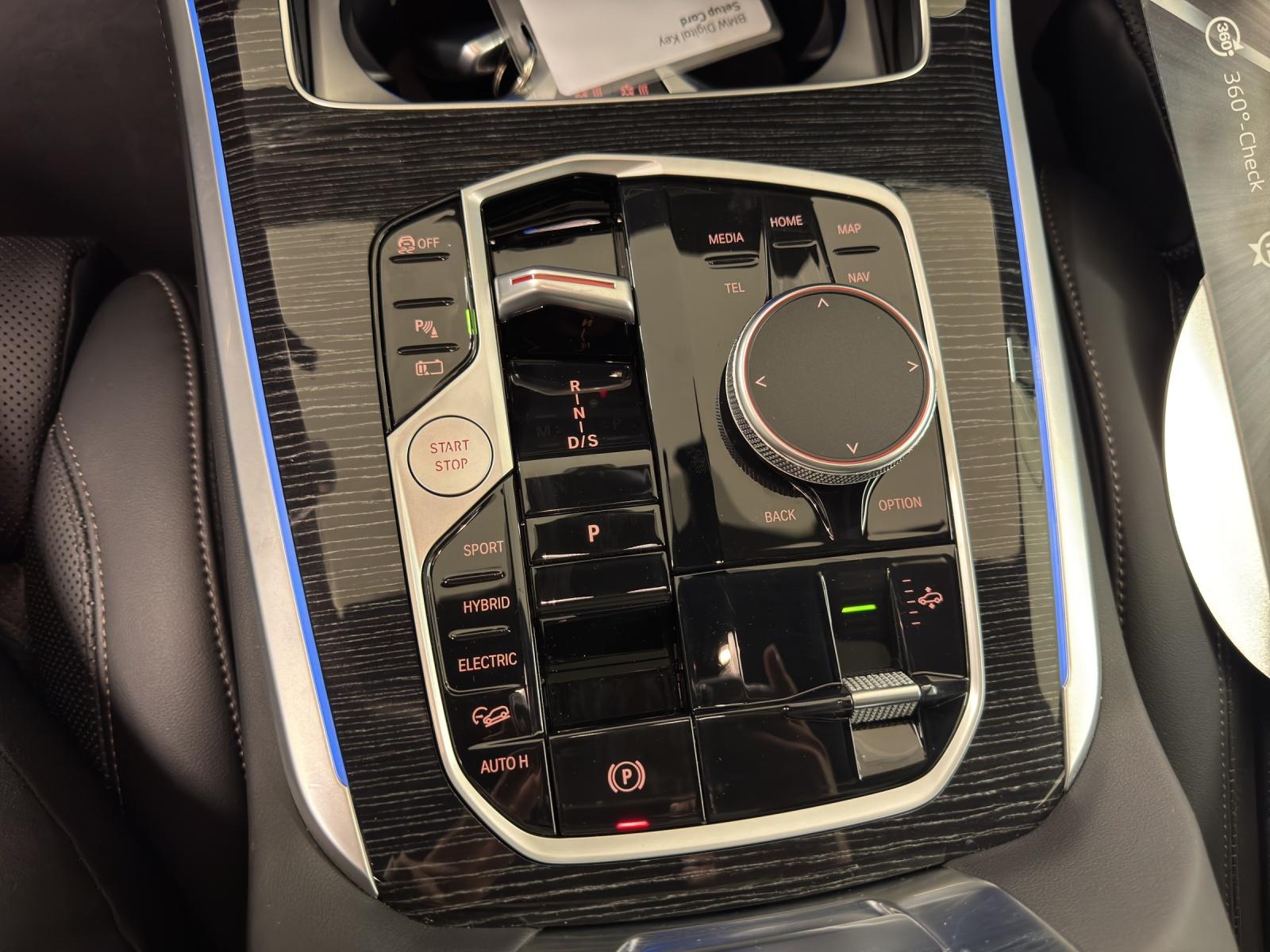 BMW X5 50e xDrive SAG-image-19