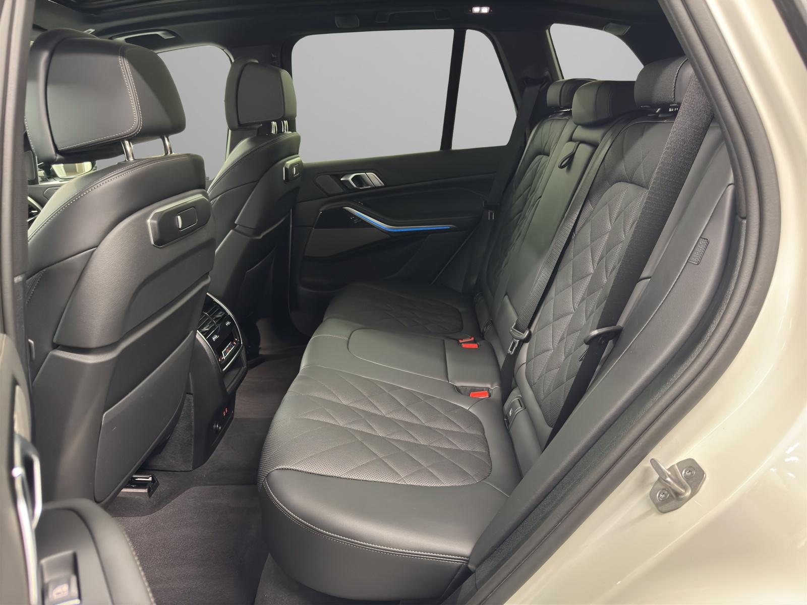 BMW X5 50e xDrive SAG-image-13