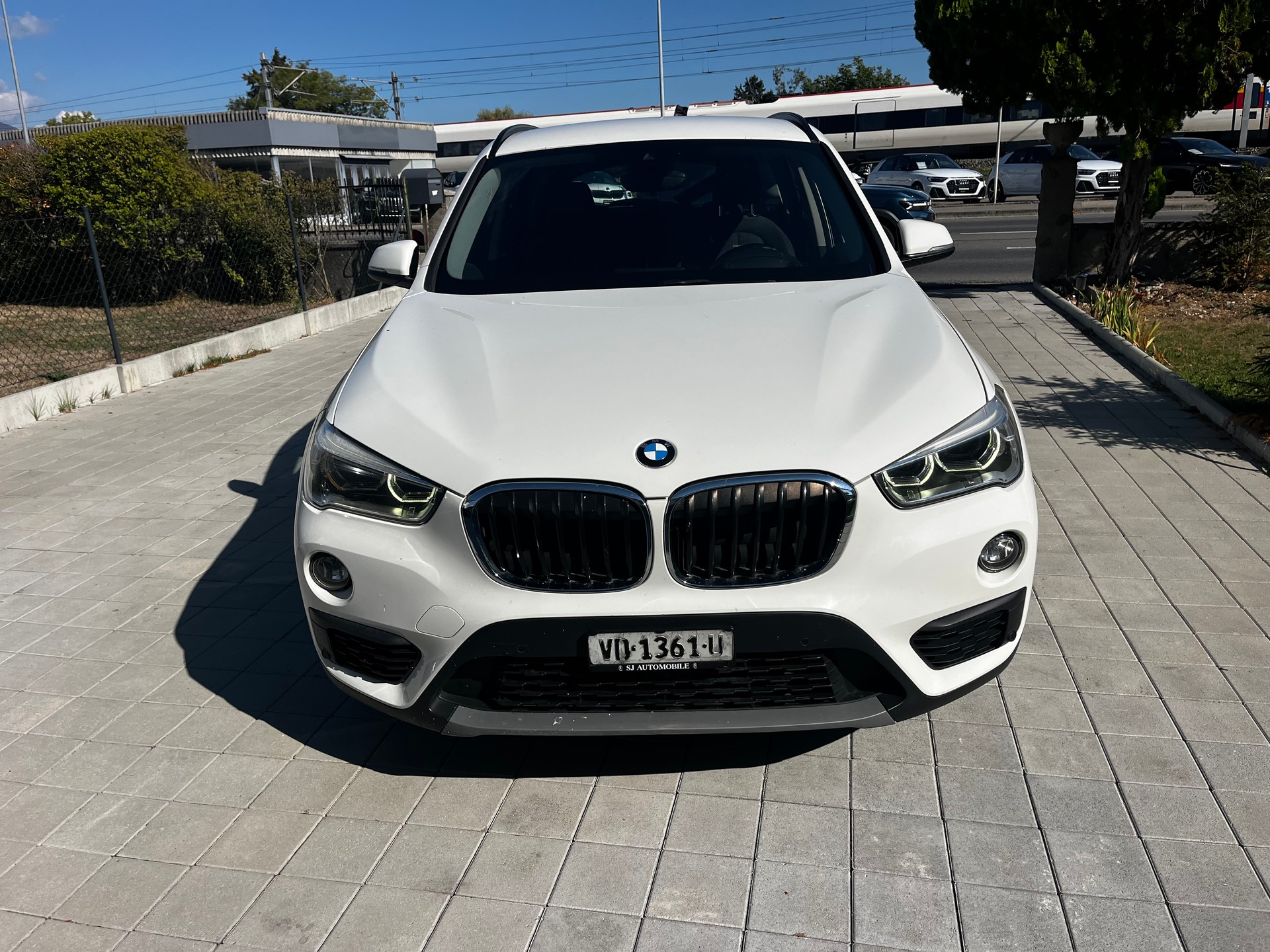 BMW X1 sDrive 18d xLine Steptronic-image-3