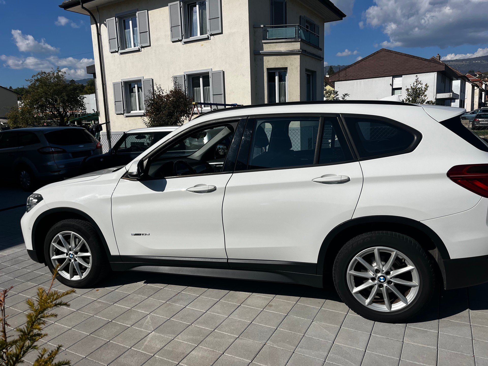 BMW X1 sDrive 18d xLine Steptronic-image-7