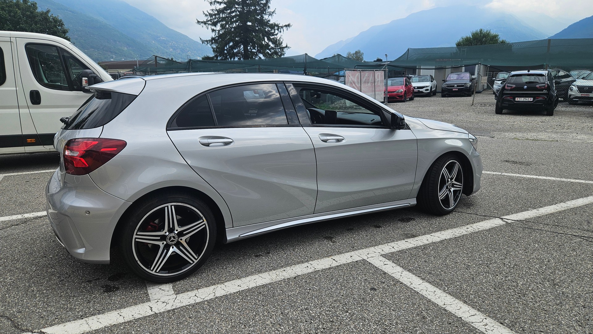 MERCEDES-BENZ A 250 Sport Active Star7G-DCT-image-3