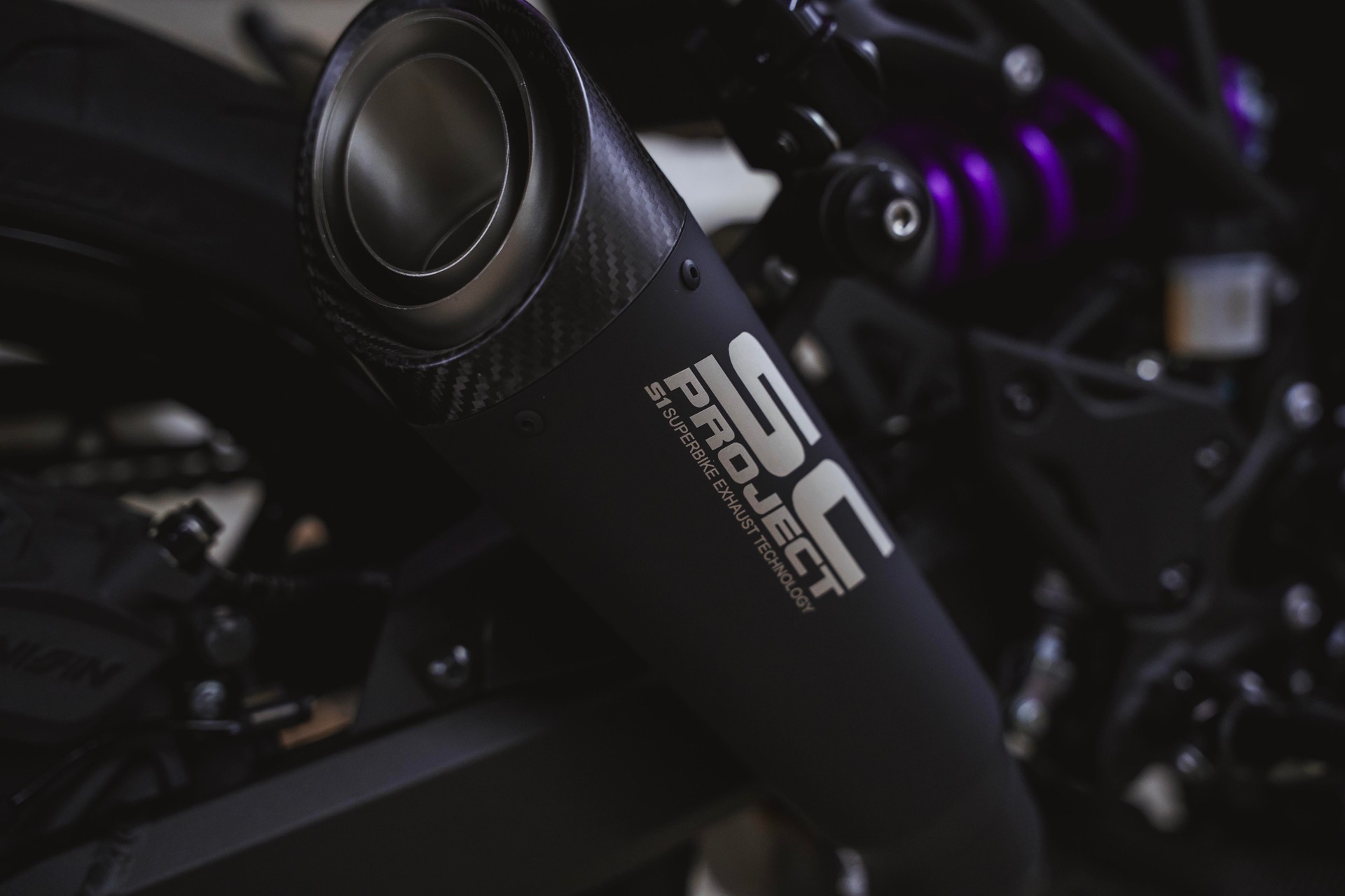 KAWASAKI Z 900 (35kW) MY27 - Sonderumbau violett-image-14