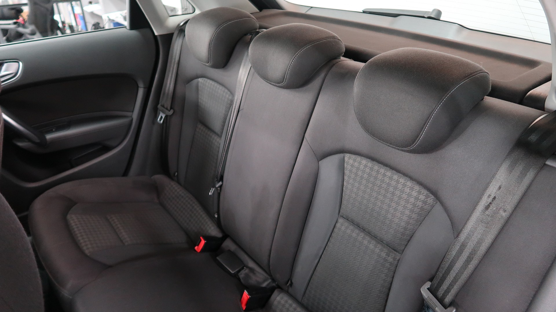AUDI A1 Sportback 1.4 TFSI S-tronic/ 140CV / CH / EXPERTISE / MFK-image-16