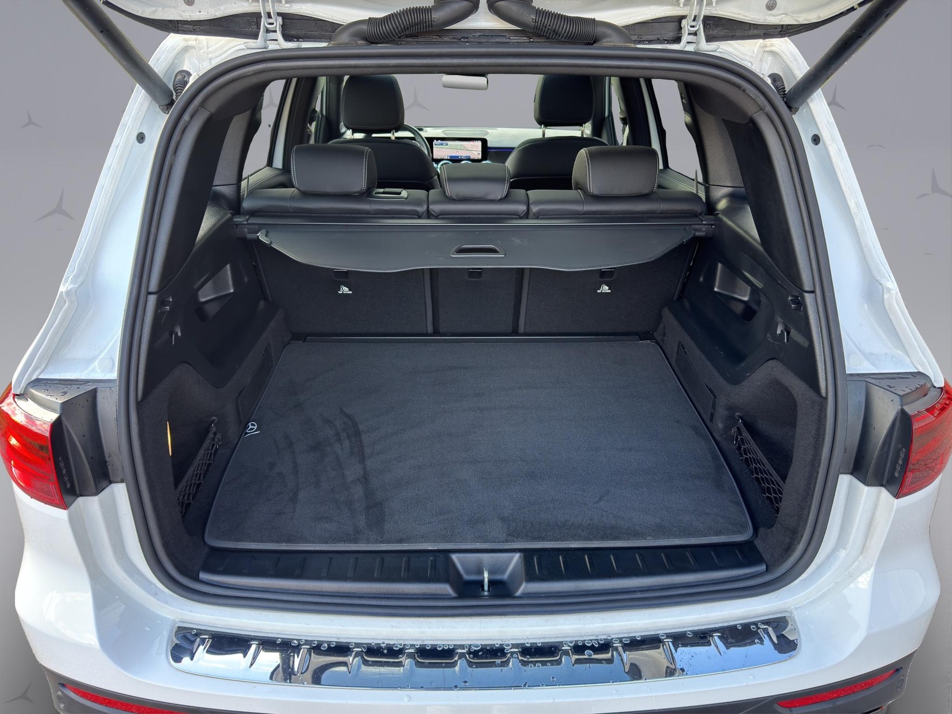 MERCEDES-BENZ GLB-Klasse X247 GLB 220 AMG Line 4matic-image-18