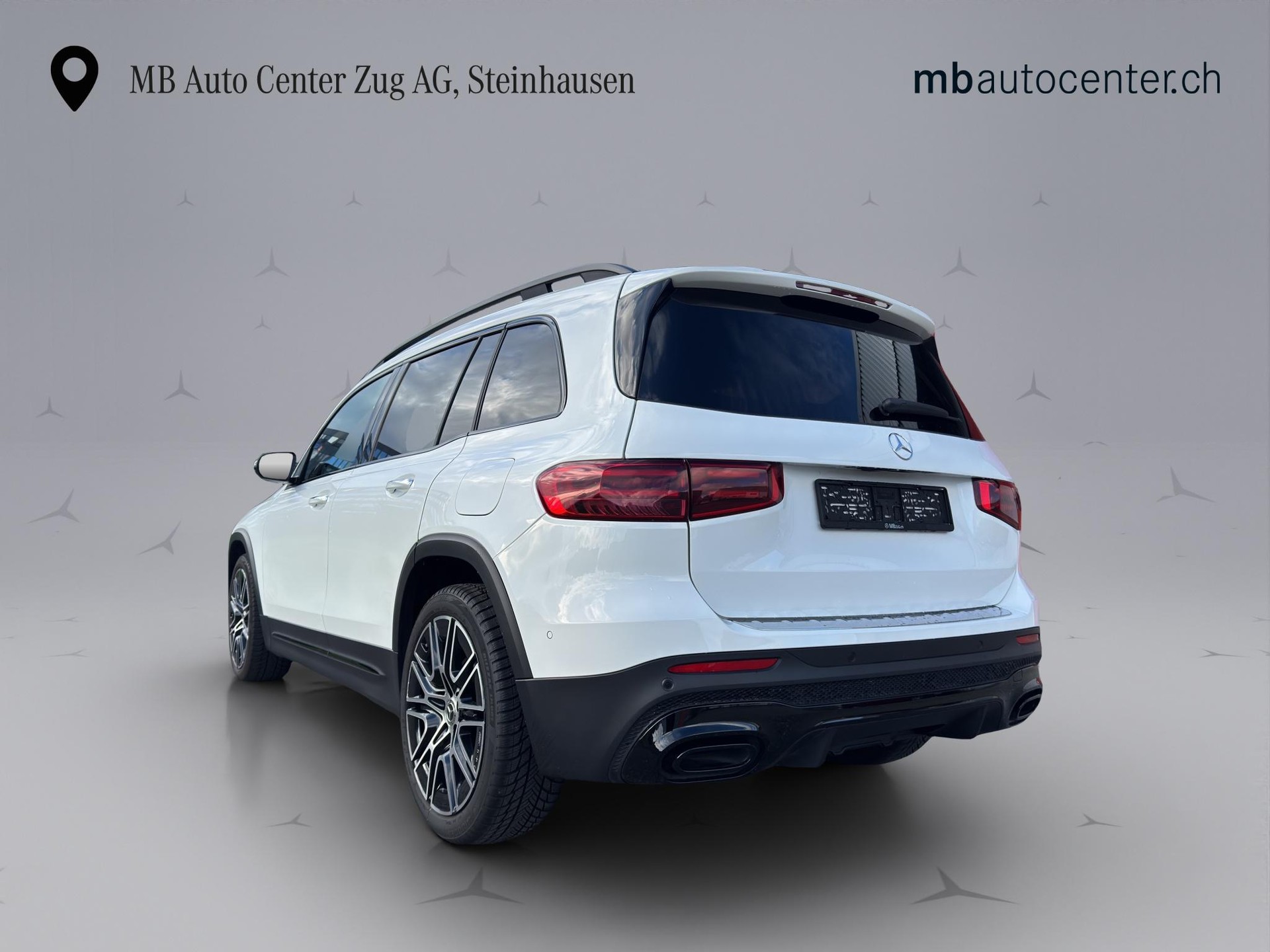 MERCEDES-BENZ GLB-Klasse X247 GLB 220 AMG Line 4matic-image-3