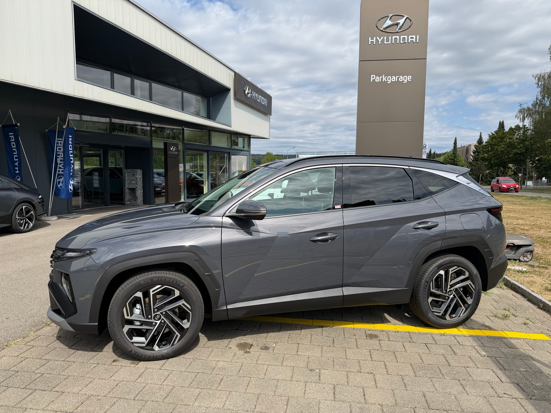 HYUNDAI Tucson 1.6 TGDI HEV Vertex Swiss Edition 4WD-image-1