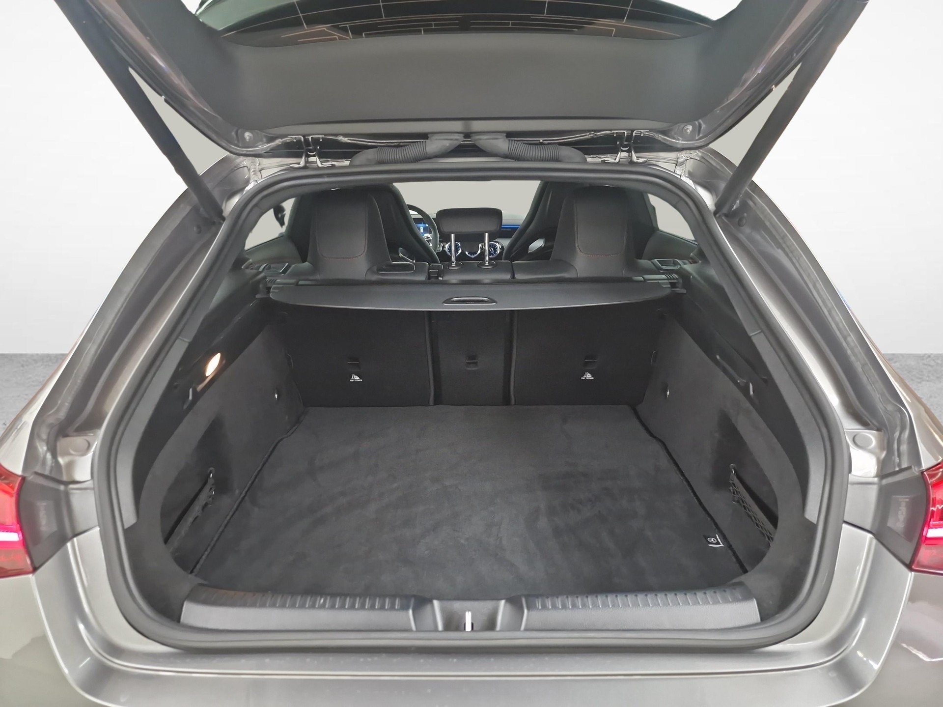 MERCEDES-BENZ CLA-Klasse X118 Shooting Brake CLA 45 S AMG 4matic+-image-11