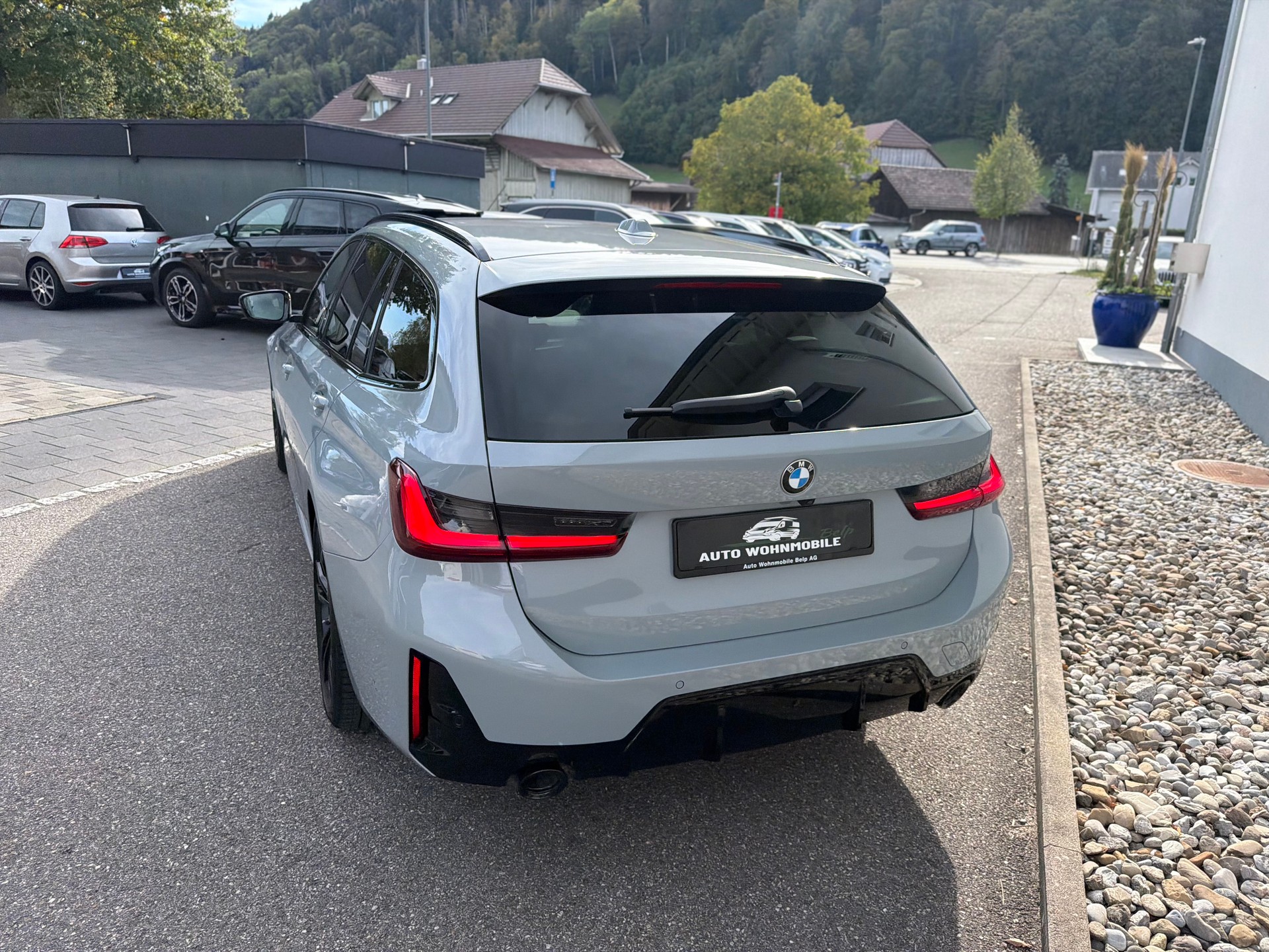 BMW 320d xDrive 48V Touring Steptronic M Sport-image-14