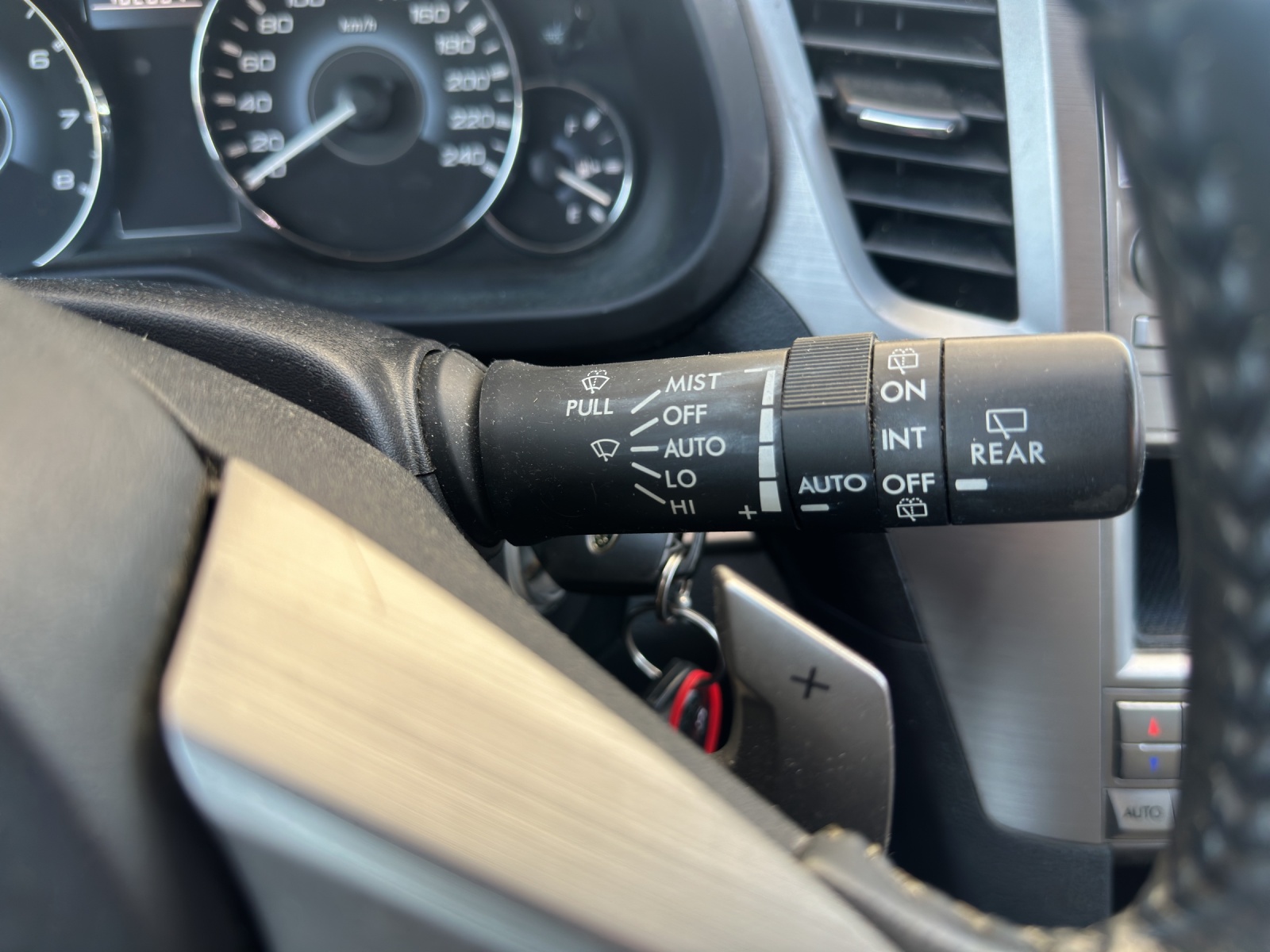 SUBARU Legacy 2.0i Swiss AWD Lineartronic-image-13