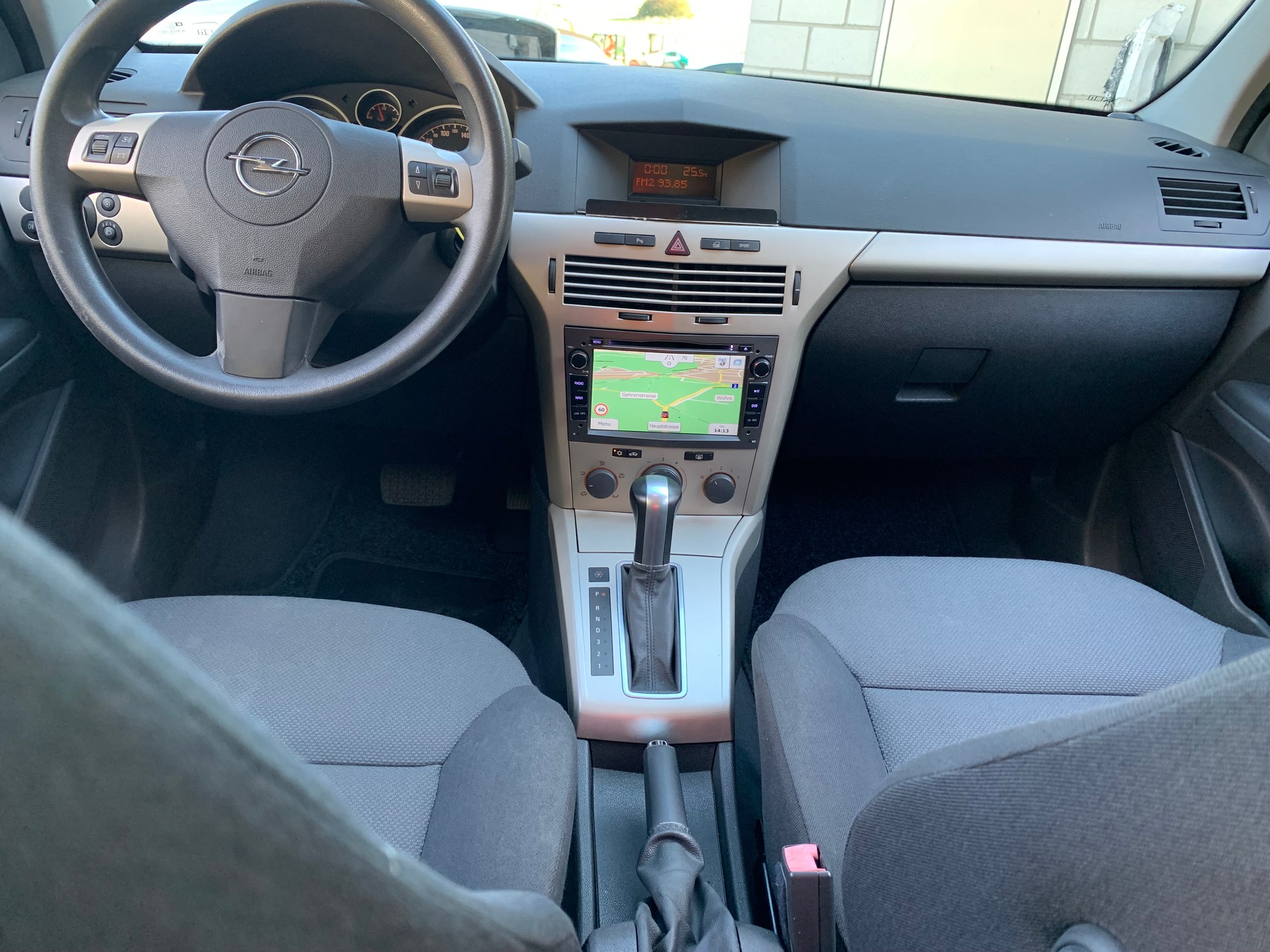 OPEL Astra 1.8i 16V Enjoy-image-10