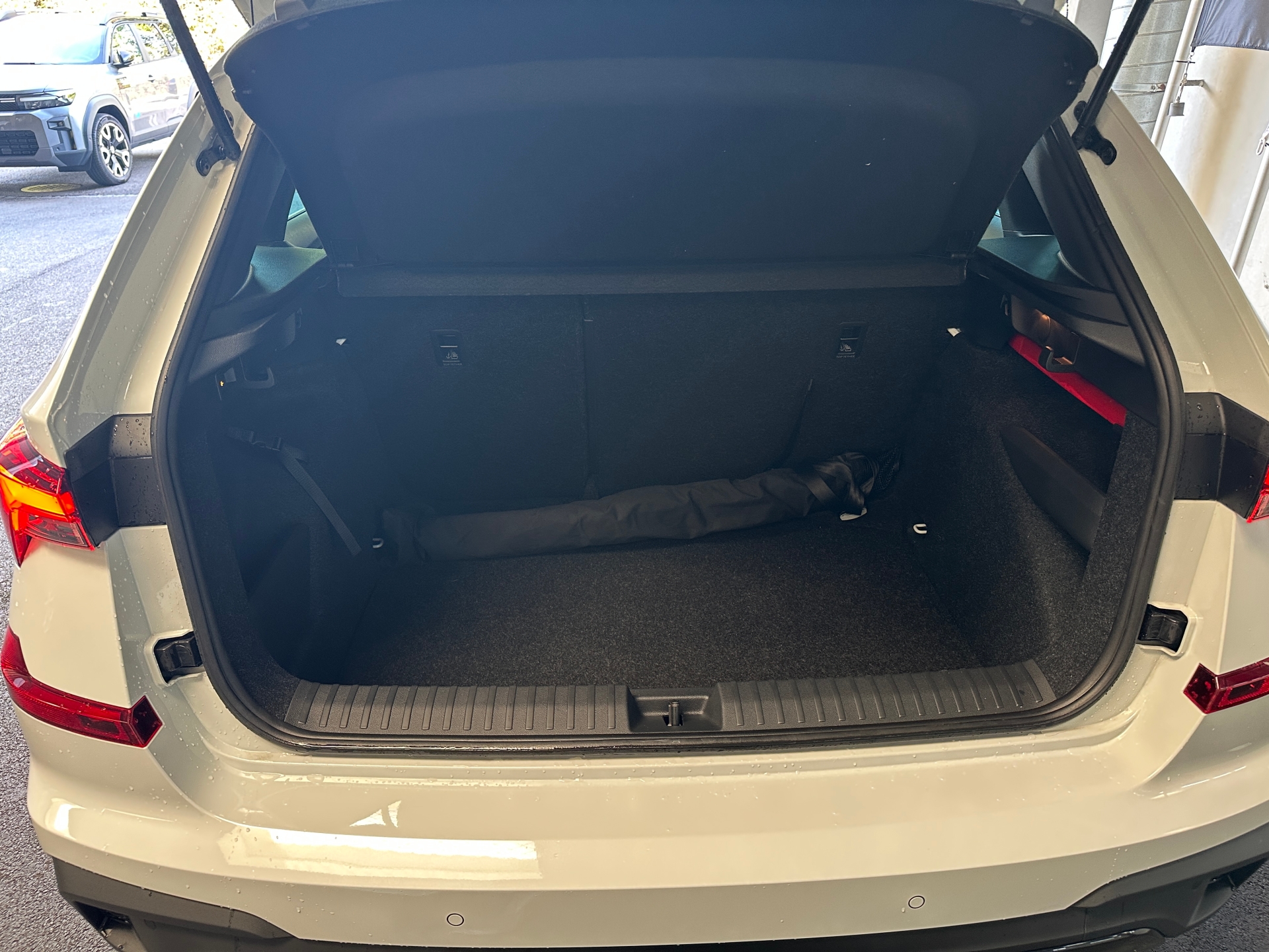 SKODA Kamiq 1.0 TSI Monte Carlo DSG-image-12