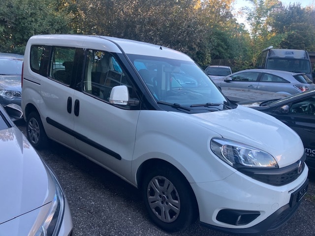 FIAT Doblo Kombi L1 1.6 JTD 105 Base-image-0