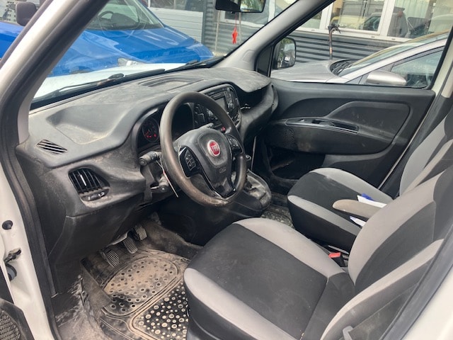FIAT Doblo Kombi L1 1.6 JTD 105 Base-image-3