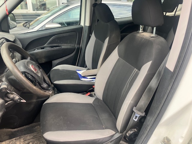 FIAT Doblo Kombi L1 1.6 JTD 105 Base-image-4