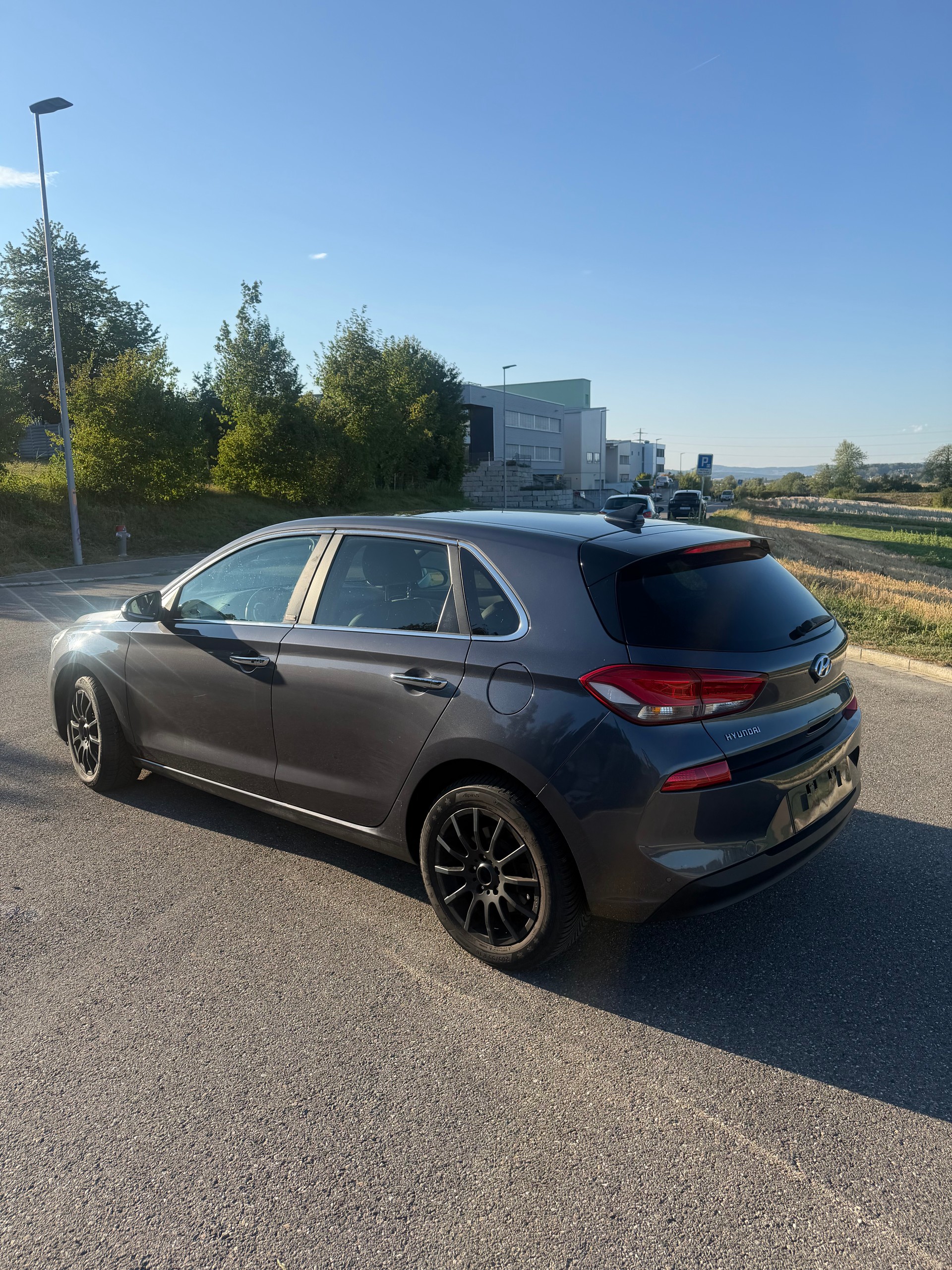 HYUNDAI 1.4 T-GDi Amplia-image-3
