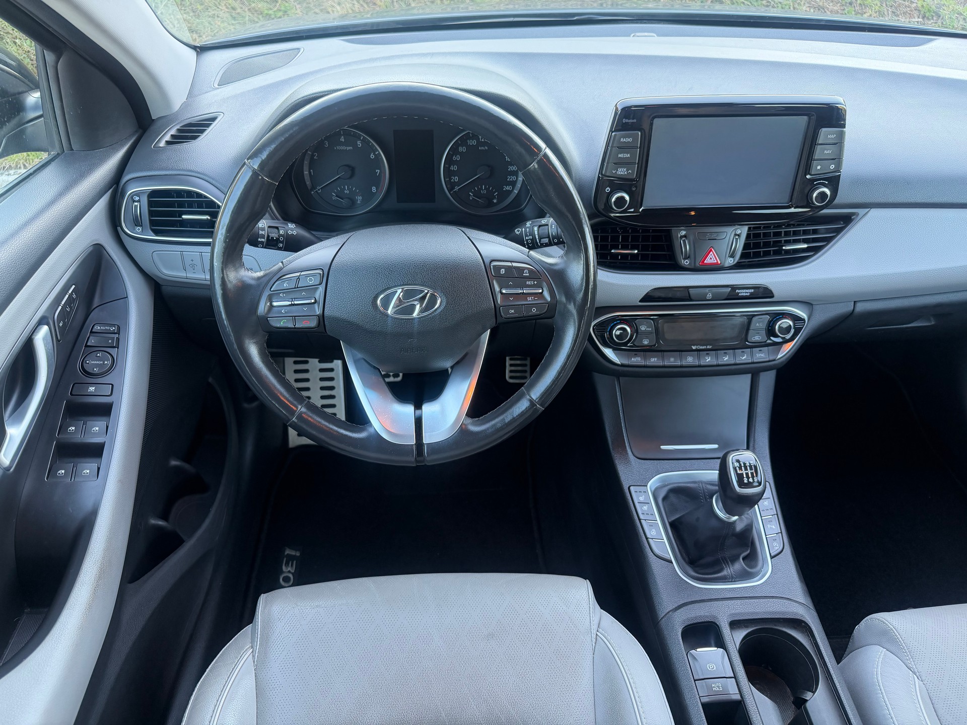 HYUNDAI 1.4 T-GDi Amplia-image-5