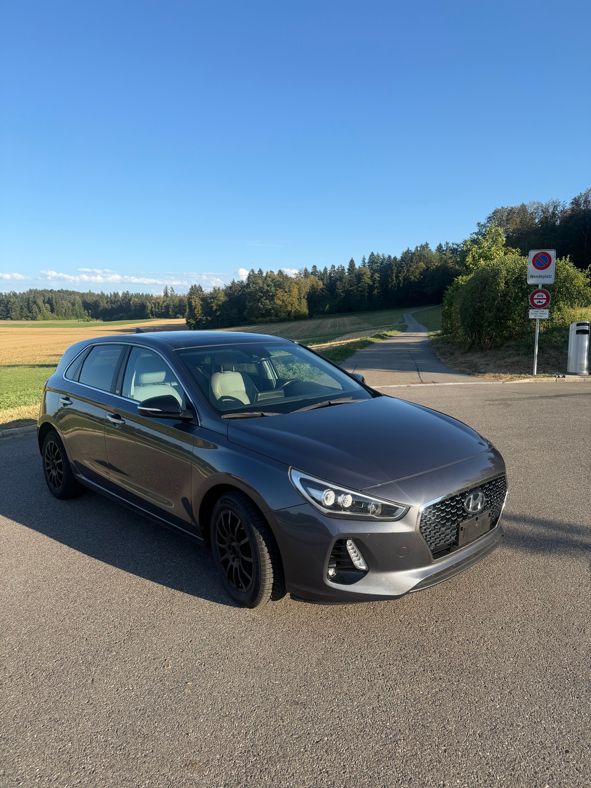 HYUNDAI 1.4 T-GDi Amplia-image-1