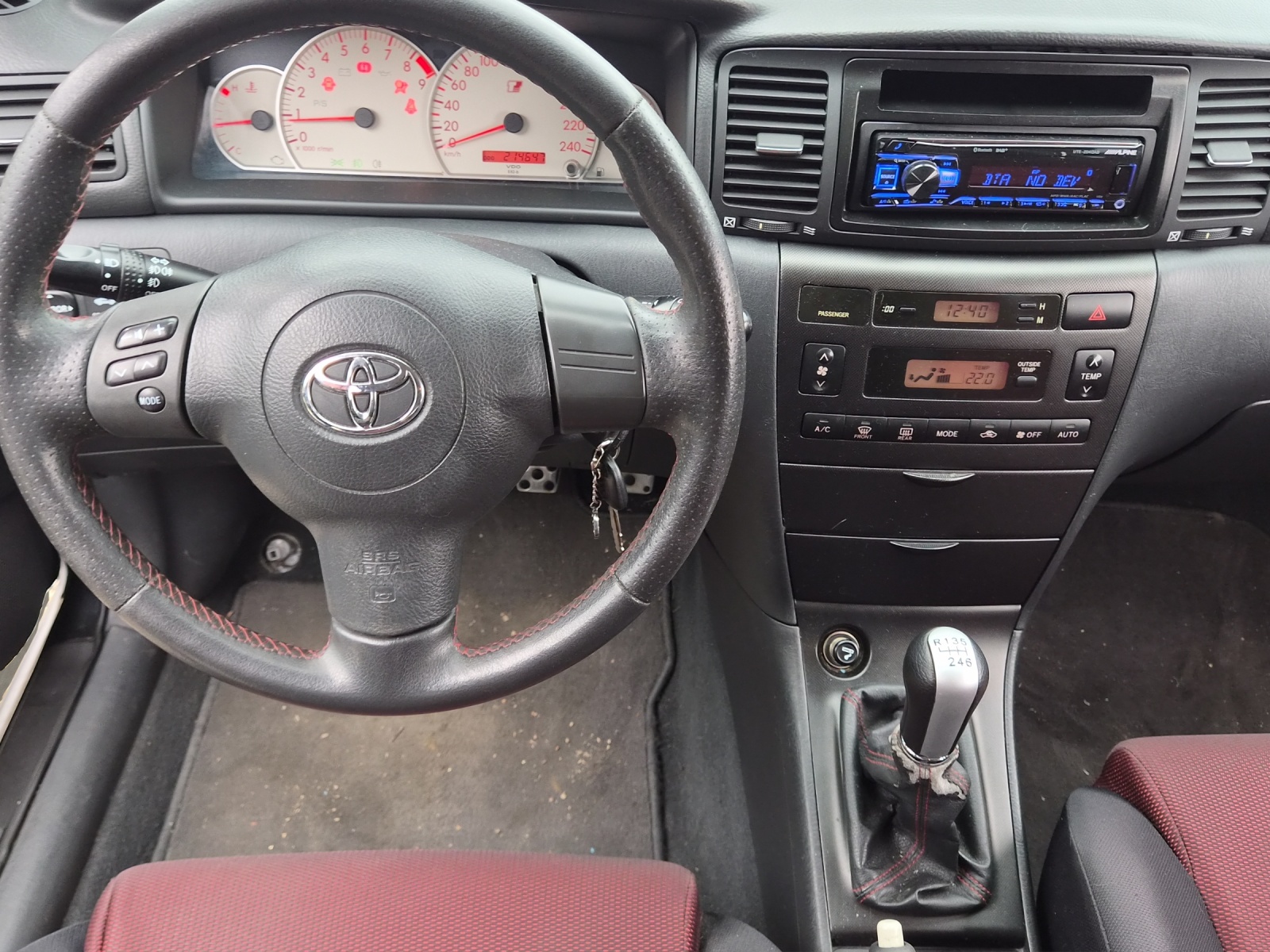 TOYOTA Corolla 1.8 TS-image-10