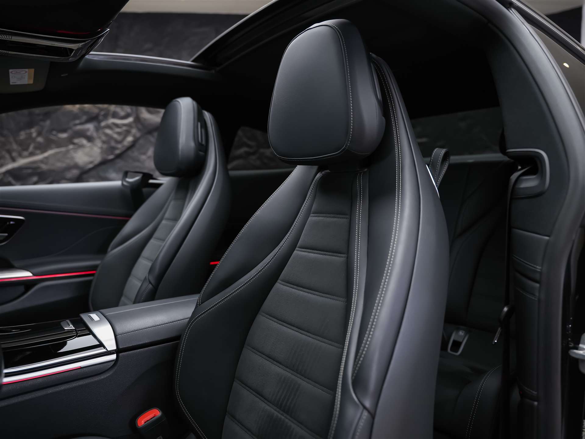 MERCEDES-BENZ CLE 220 d AMG Line Coupé 9G-Tronic *Werksgarantie*Panorama*-image-9