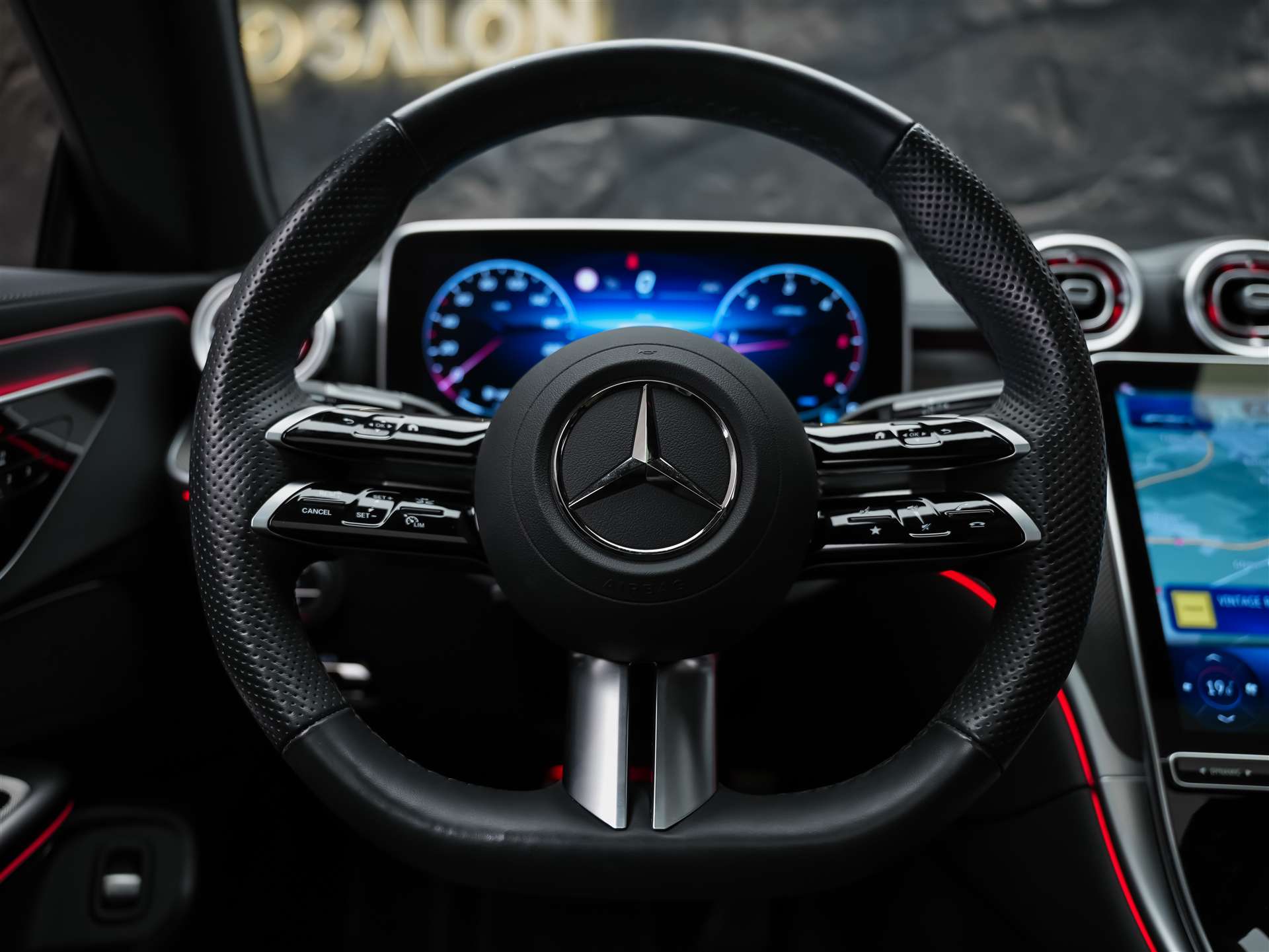 MERCEDES-BENZ CLE 220 d AMG Line Coupé 9G-Tronic *Werksgarantie*Panorama*-image-23