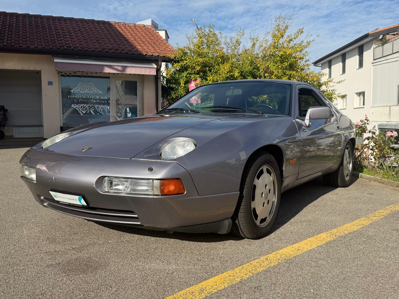 PORSCHE 928 S4-image-1