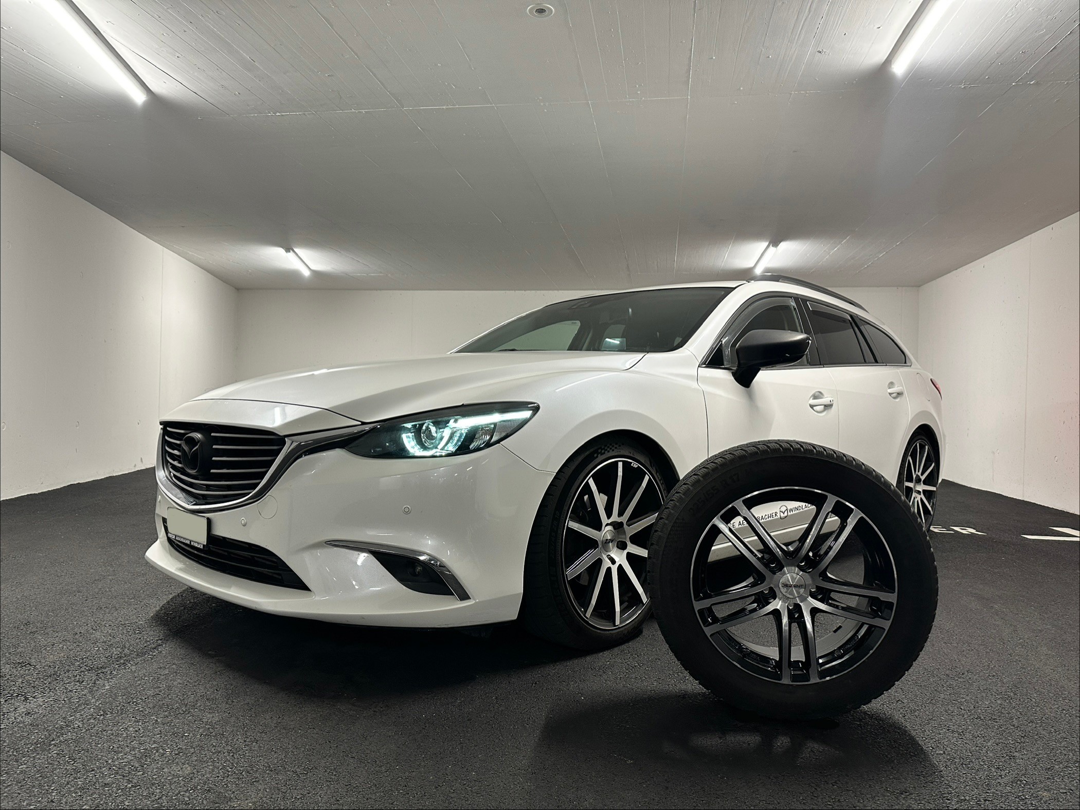 Car photo