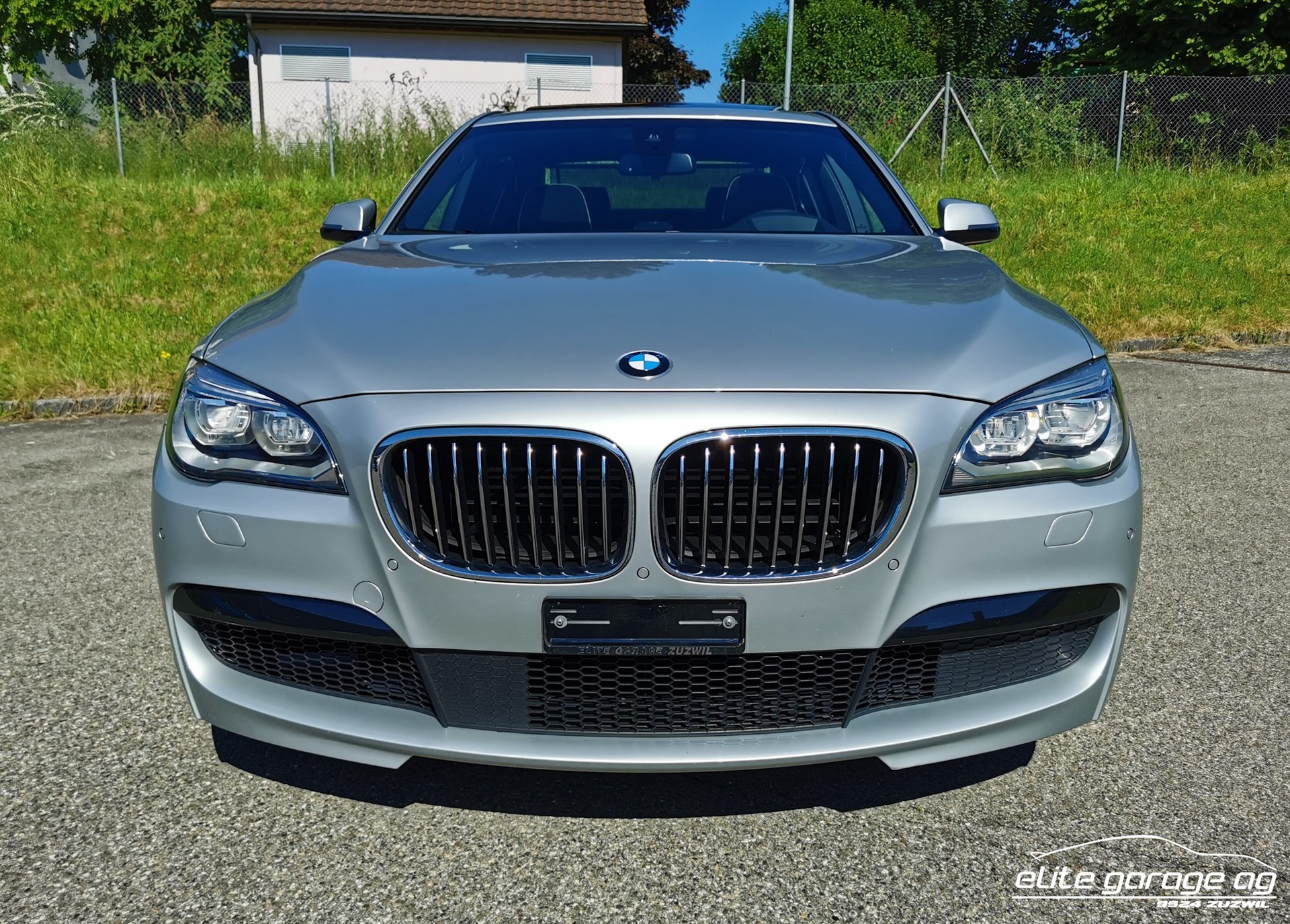 BMW 750i xDrive M-Sport-image-2