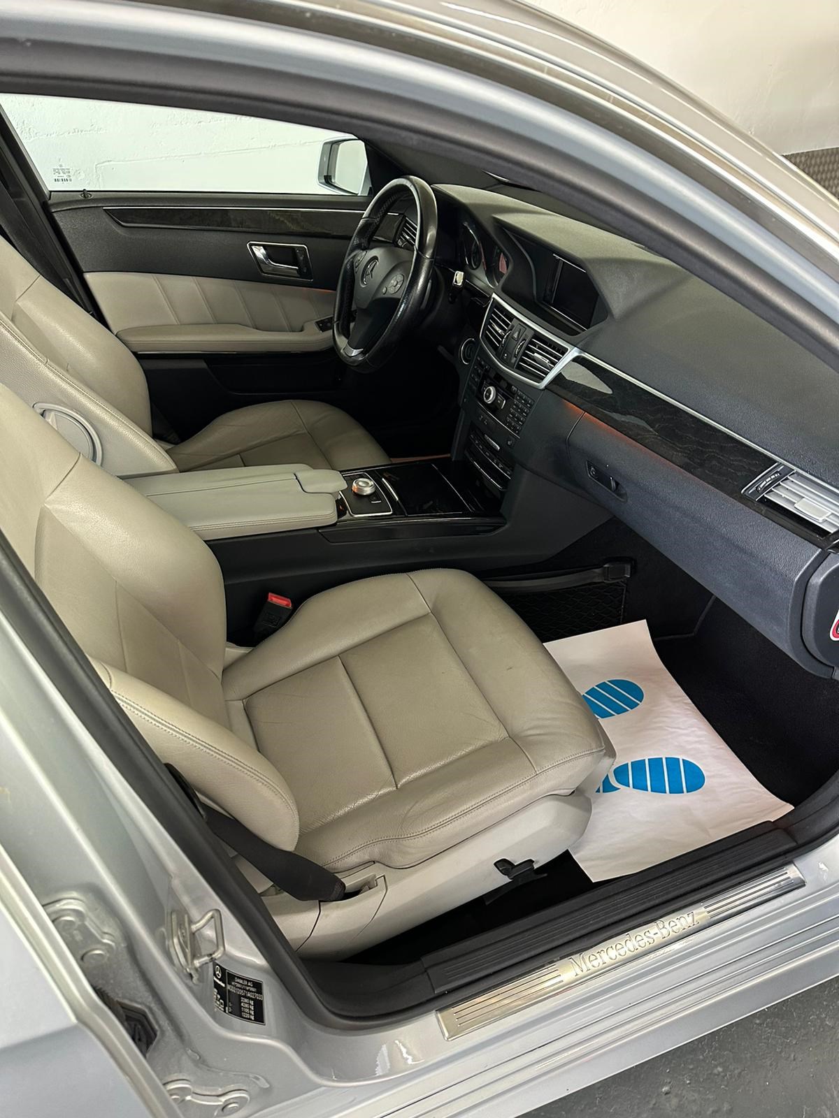 MERCEDES-BENZ E 350 CGI BlueEfficiency Elégance 7G-Tronic-image-15