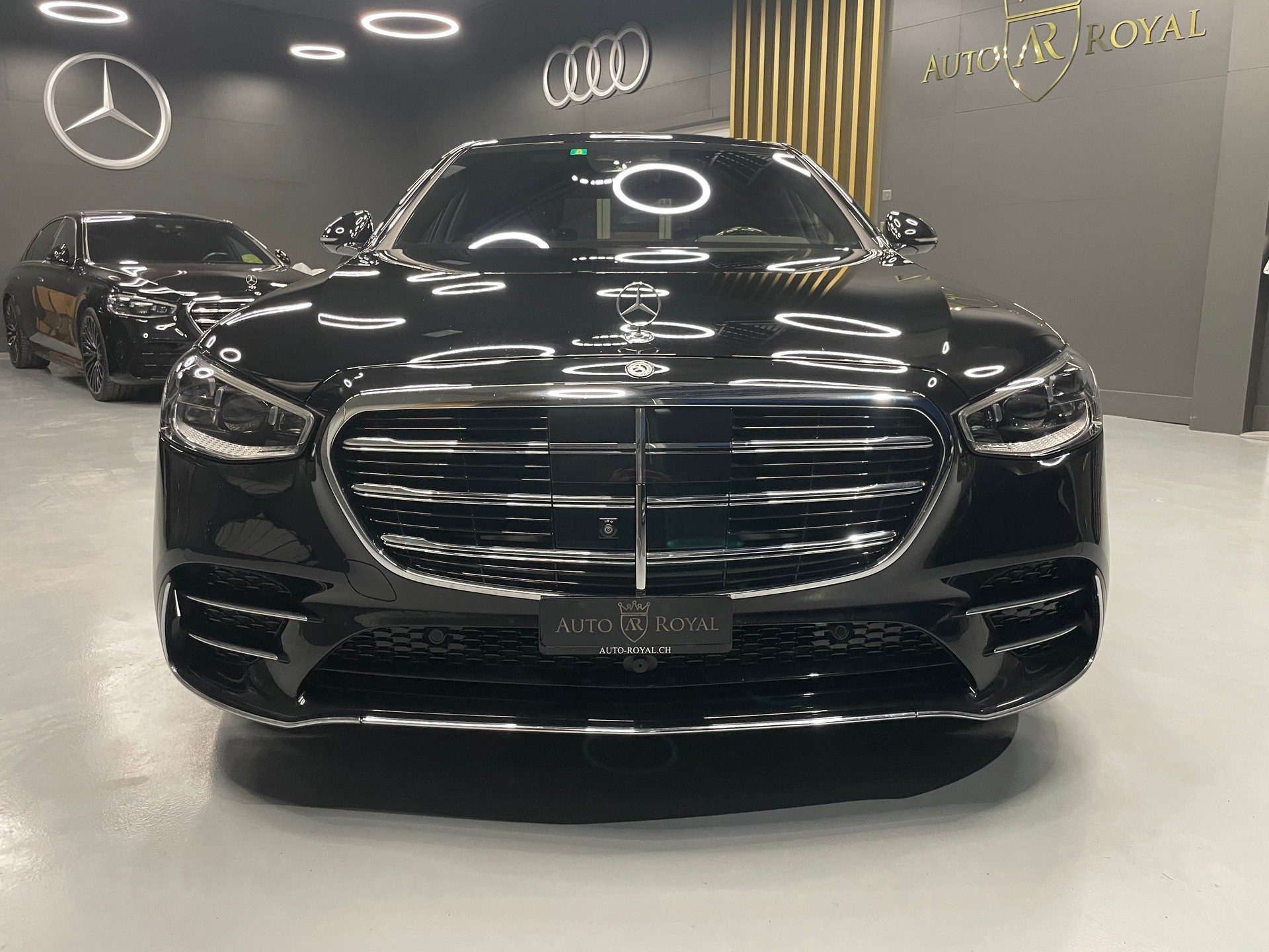 MERCEDES-BENZ S 400 d 4Matic AMG Line 9G-Tronic-showroom-element-1