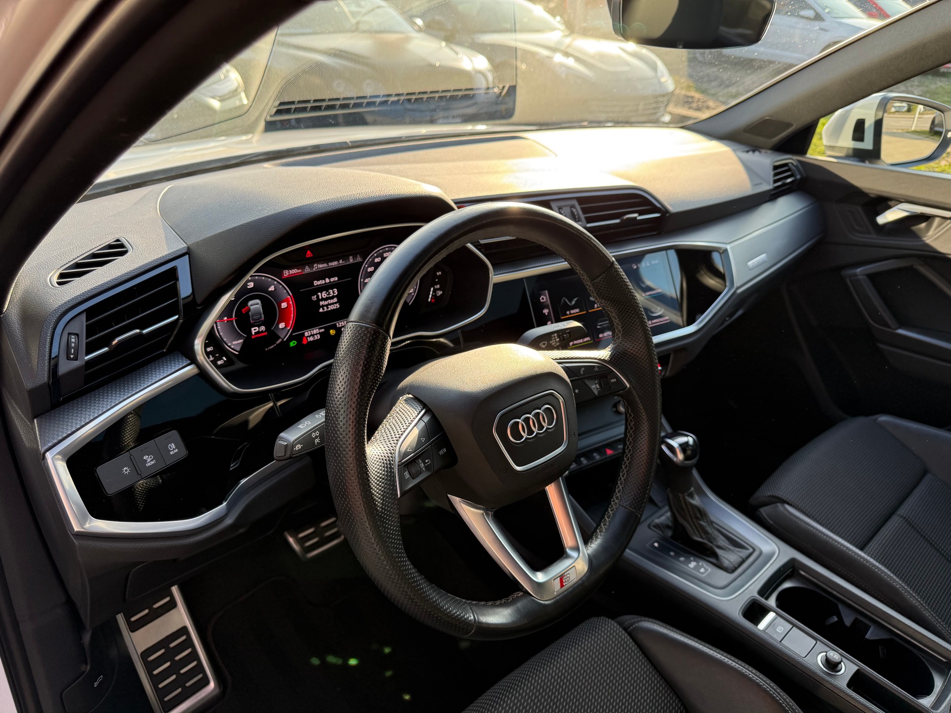 AUDI Q3 Sportback 40 TDI S line Attraction quattro S-tronic-image-13