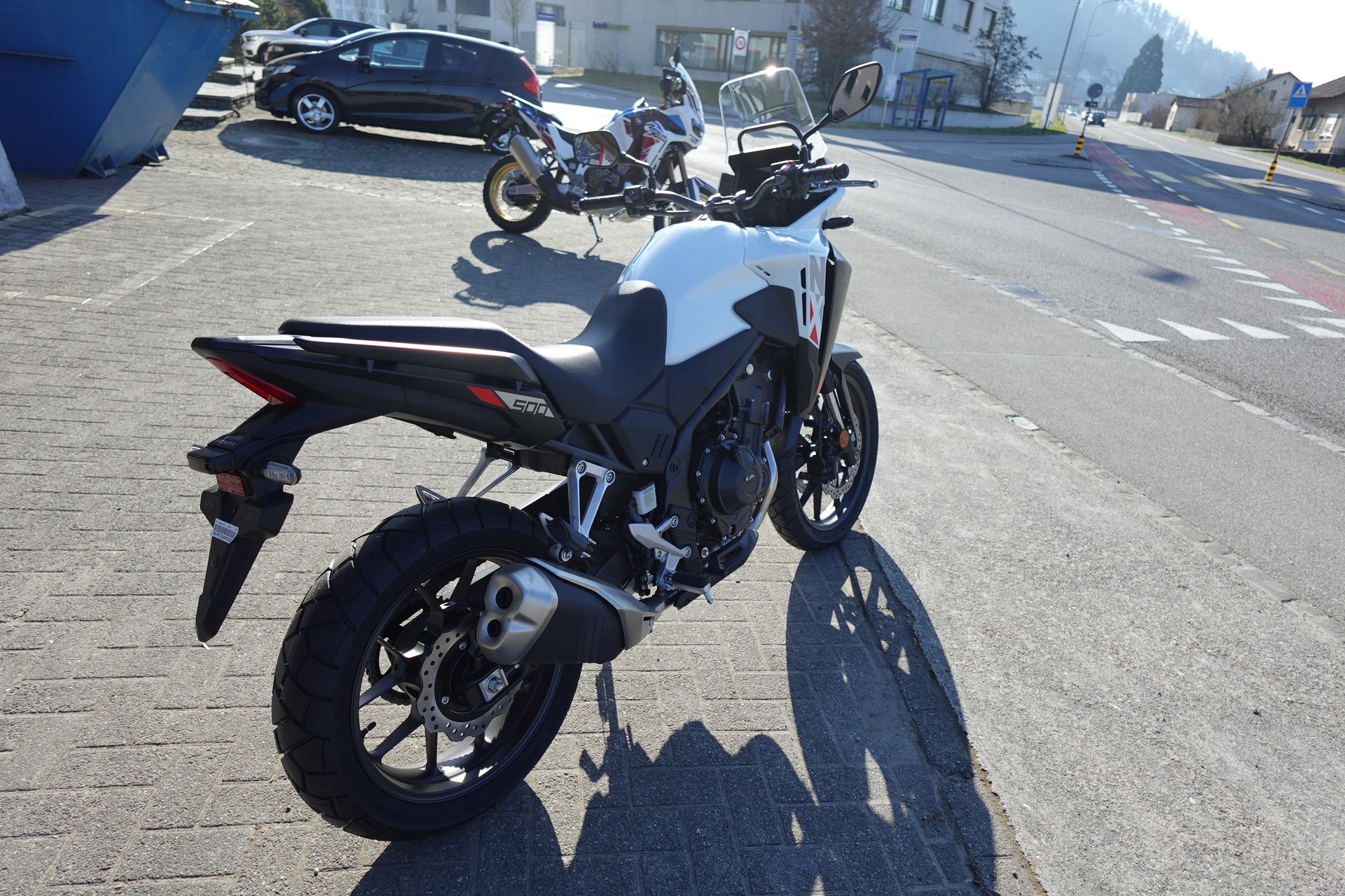 HONDA CB 500 X-showroom-element-2