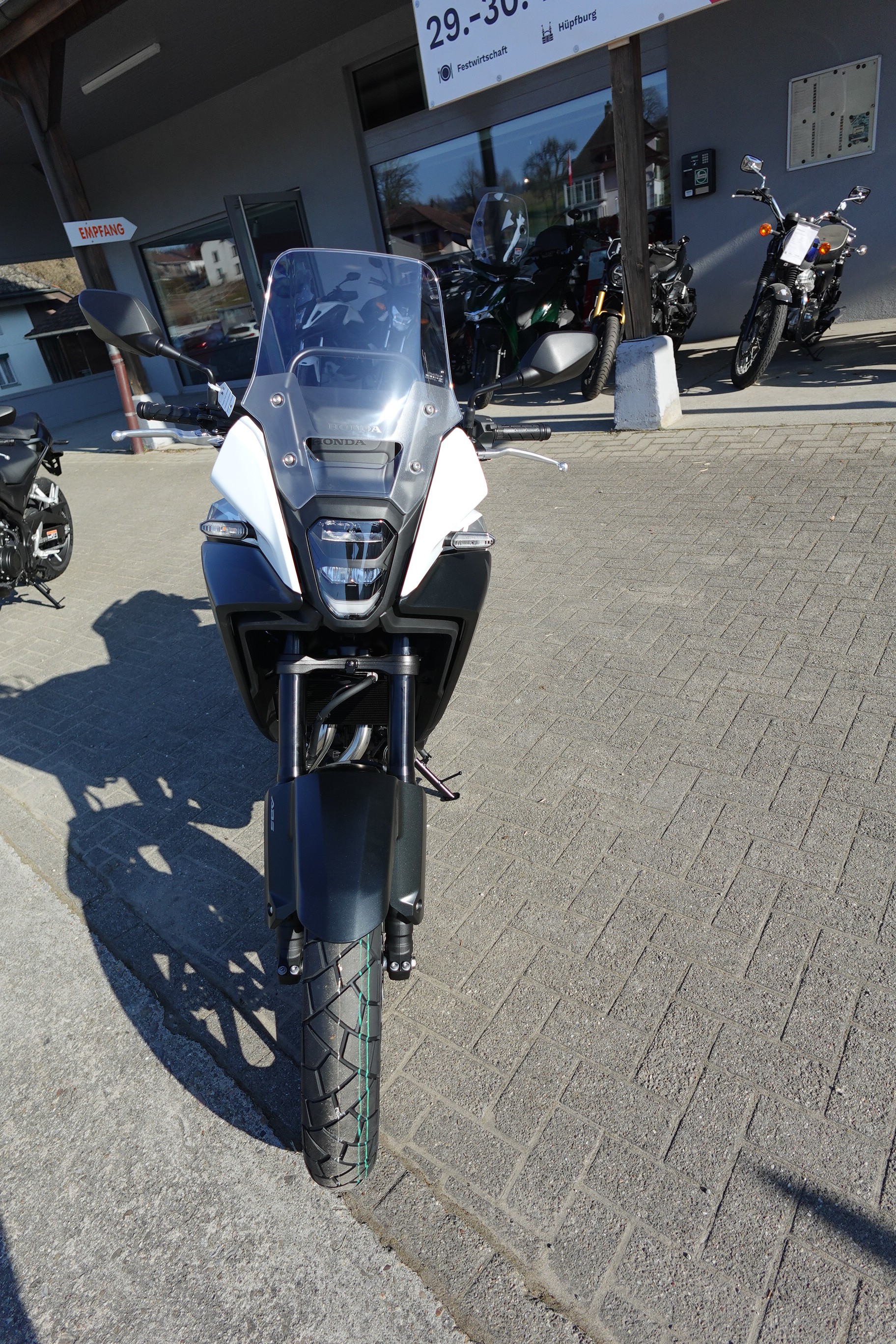 HONDA CB 500 X-showroom-element-3