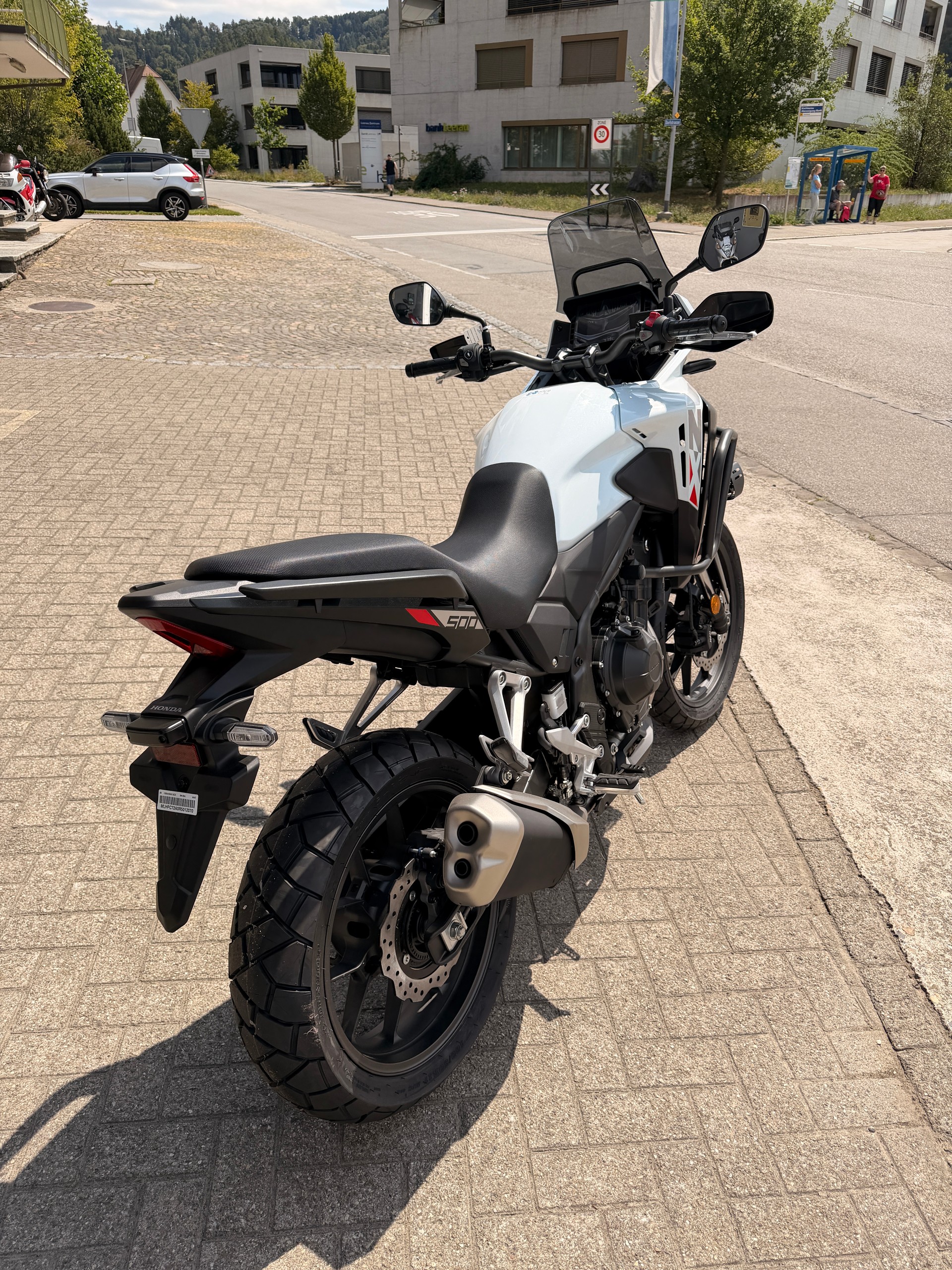 HONDA CB 500 X-showroom-element-2