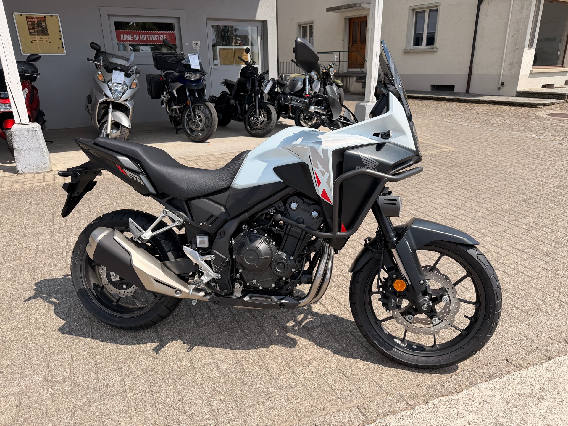 HONDA CB 500 X-showroom-element-3
