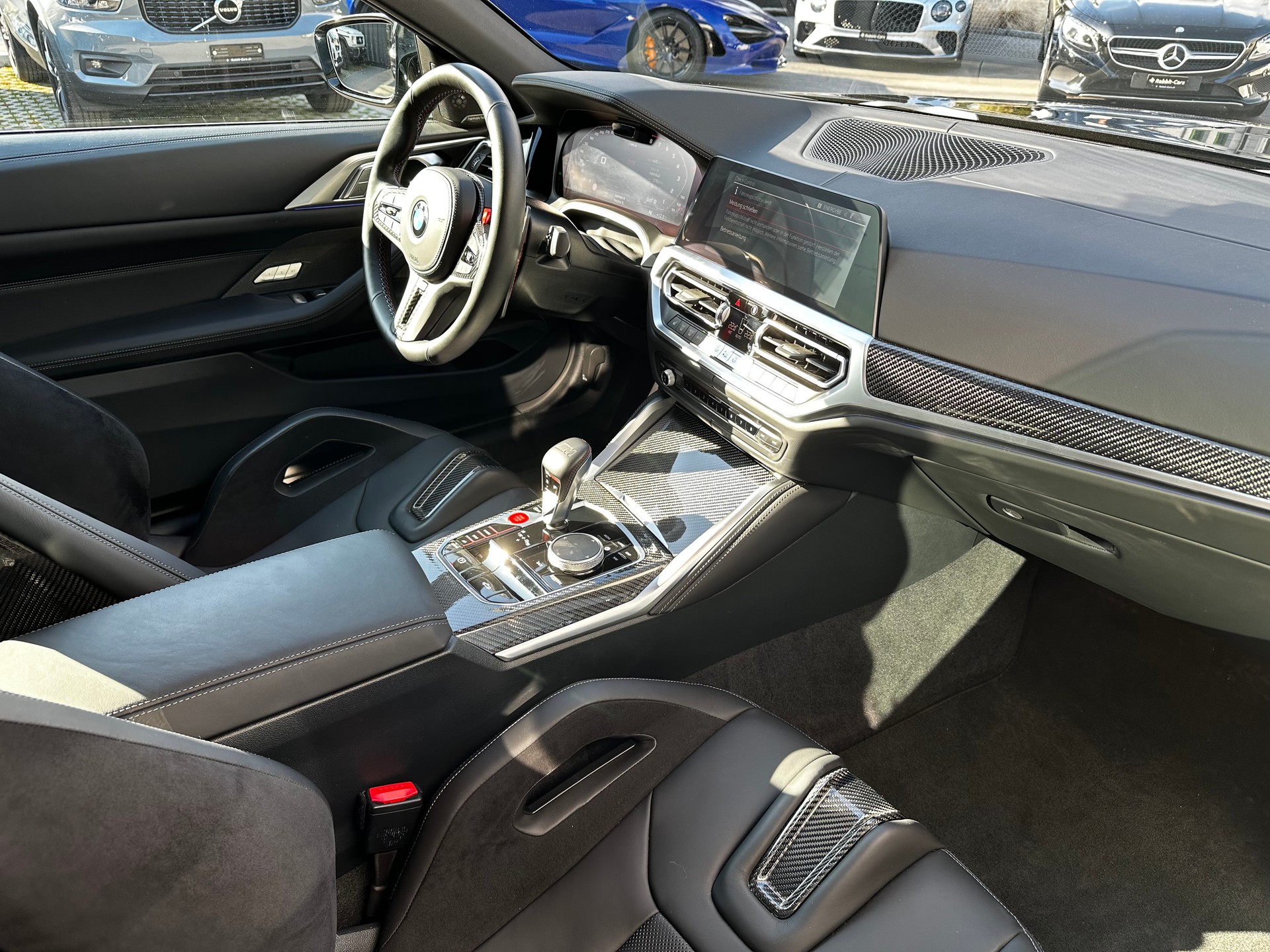 BMW M4 Cabrio Competition M xDrive-image-8