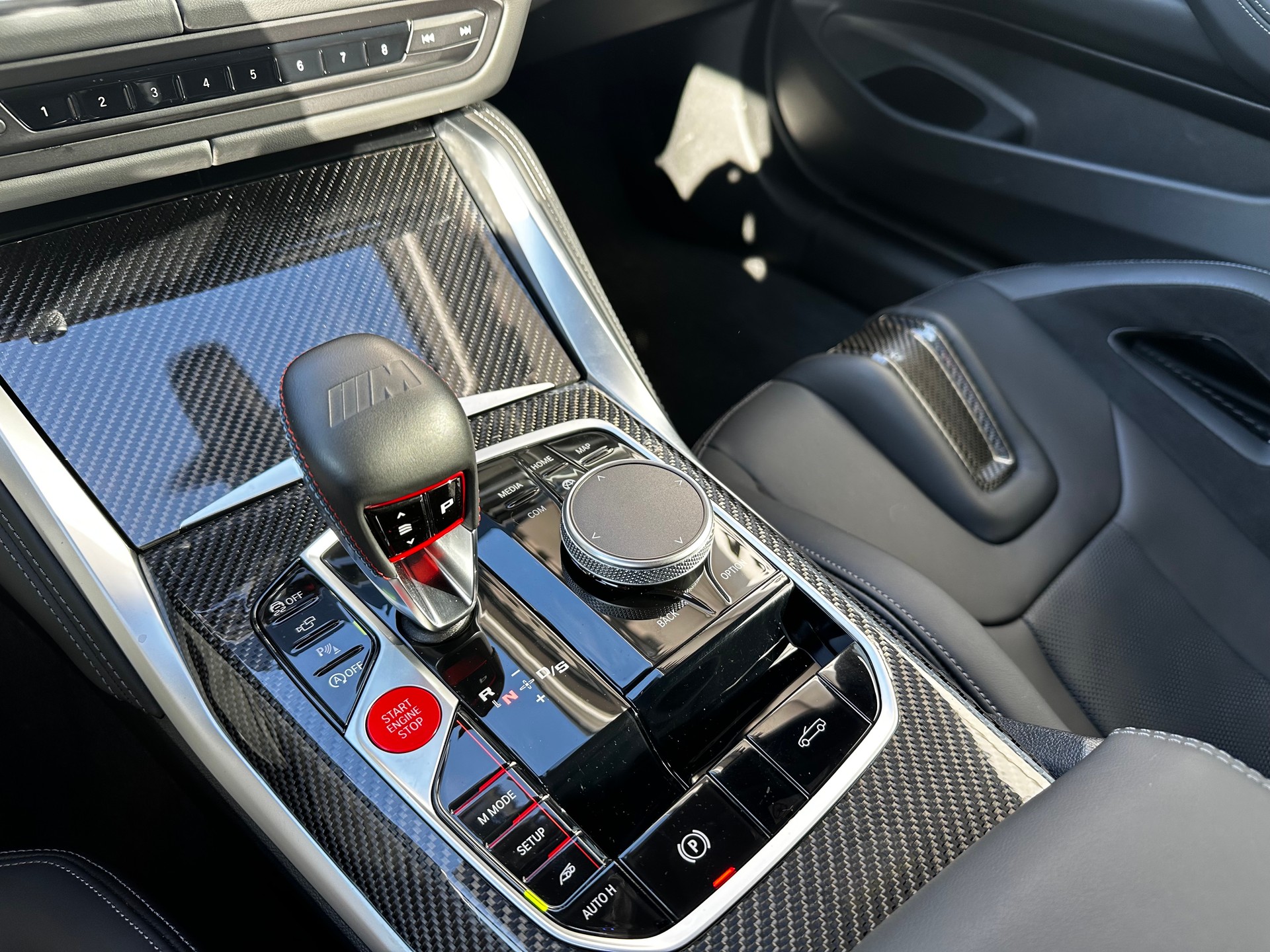 BMW M4 Cabrio Competition M xDrive-image-14